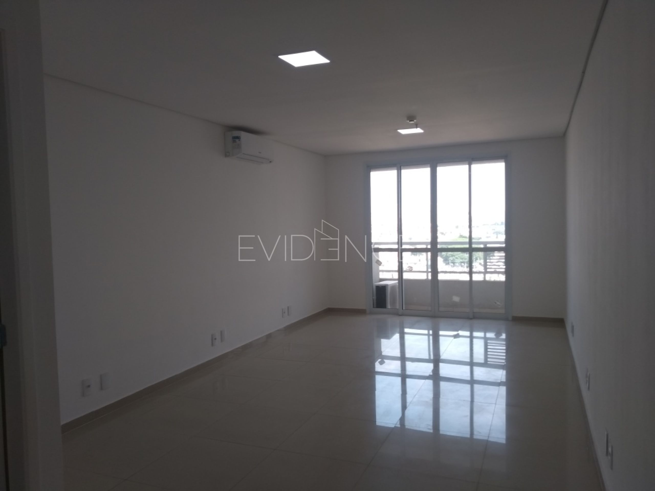 Sala com 32m², 1 vaga no bairro Tatuapé em São Paulo