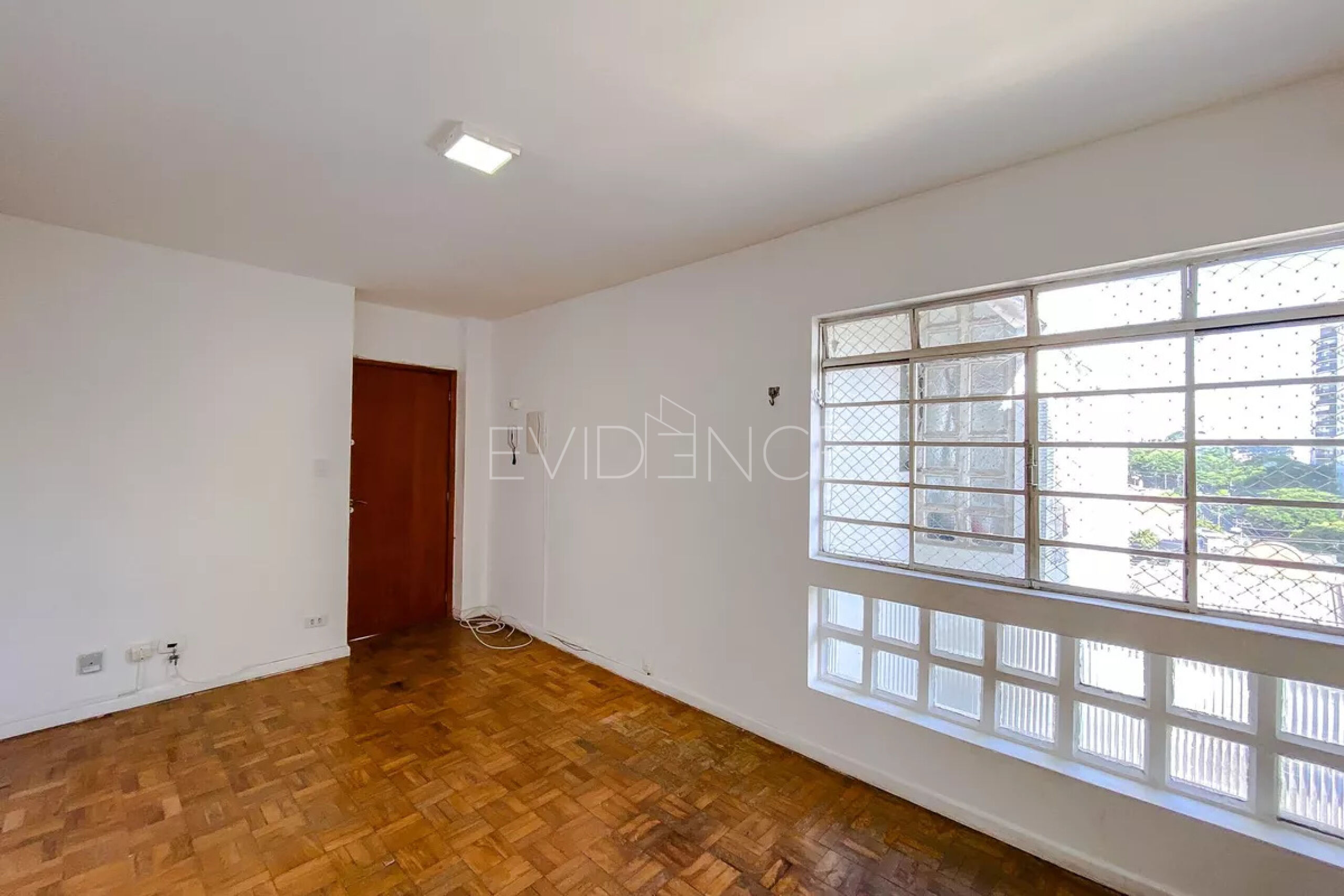Apartamento com 70m², 2 dormitórios, 1 vaga no bairro Vila Regente Feijó em São Paulo