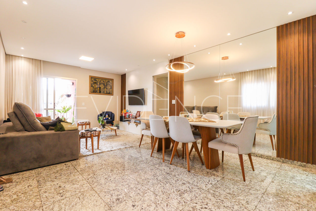 Apartamento com 112m², 3 dormitórios, 1 suíte, 2 vagas no bairro Tatuapé em São Paulo
