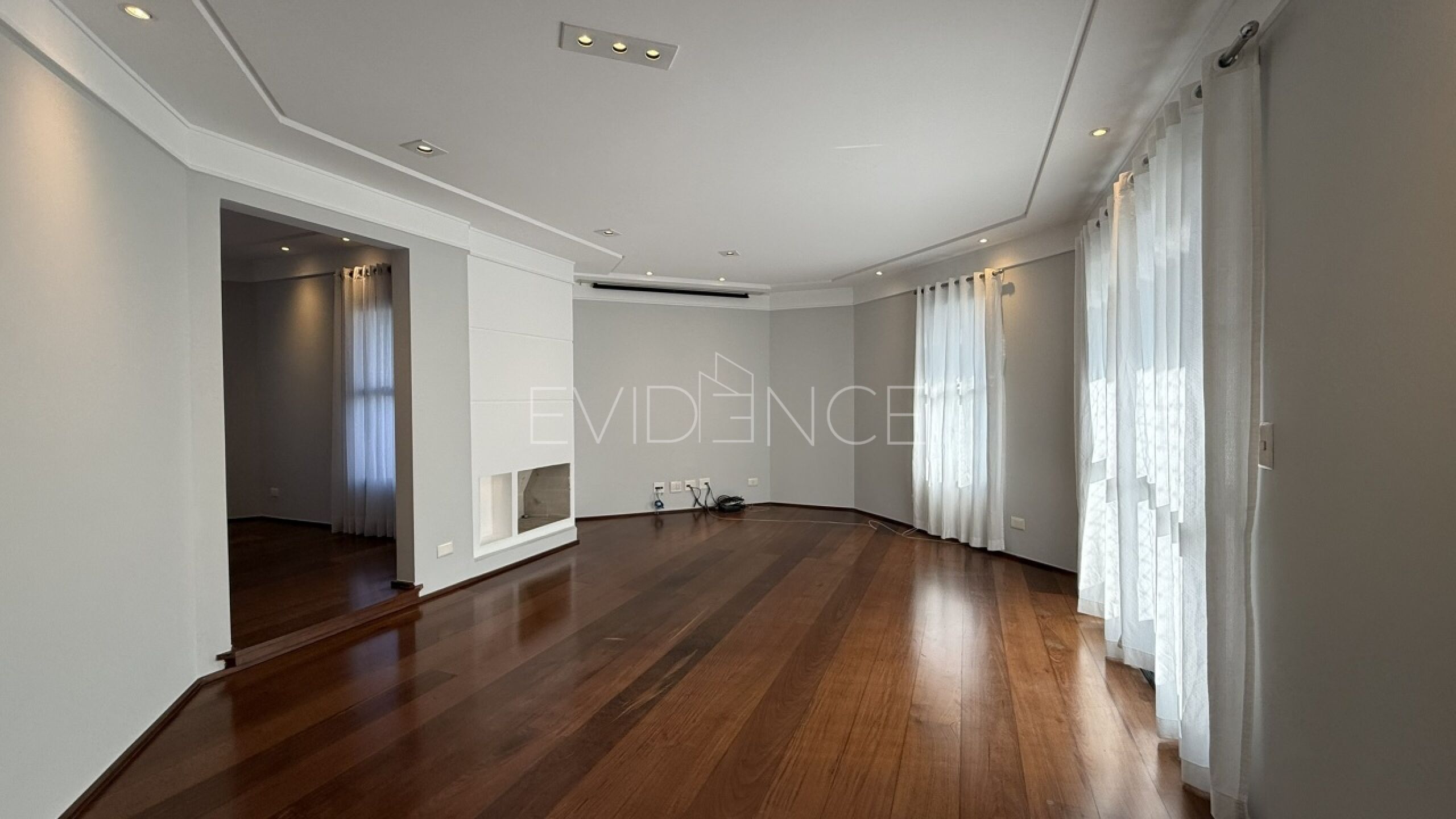 Apartamento com 203m², 4 dormitórios, 3 suítes, 3 vagas no bairro Jardim Anália Franco em São Paulo