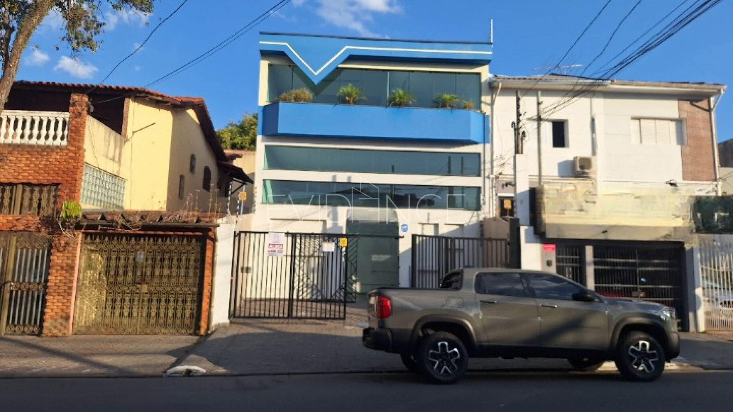 Prédio com 500m², 2 vagas no bairro Vila Gomes Cardim em São Paulo