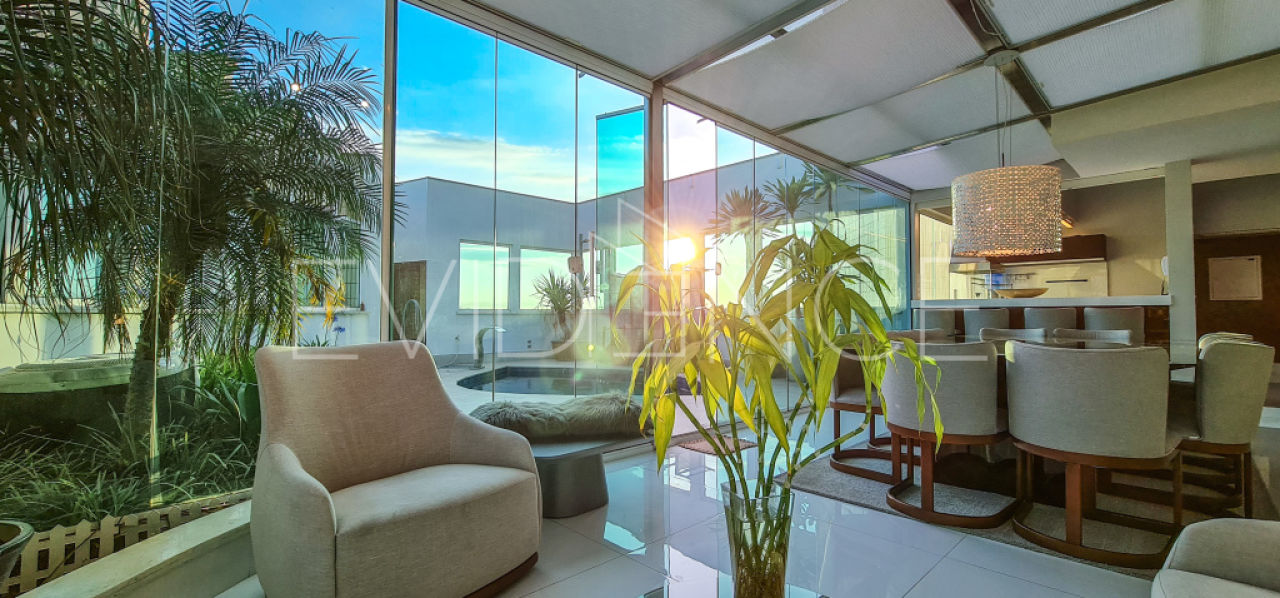 Cobertura com 480m², 3 dormitórios, 3 suítes, 10 vagas no bairro Anália Franco em São Paulo