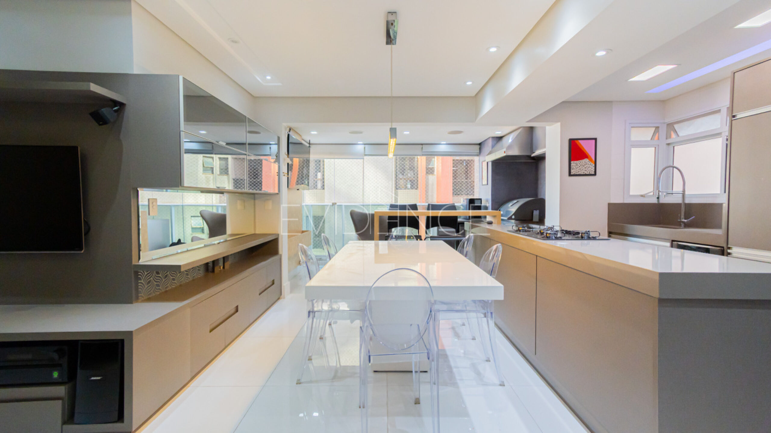 Apartamento com 95m², 3 dormitórios, 1 suíte, 2 vagas no bairro Anália Franco em São Paulo