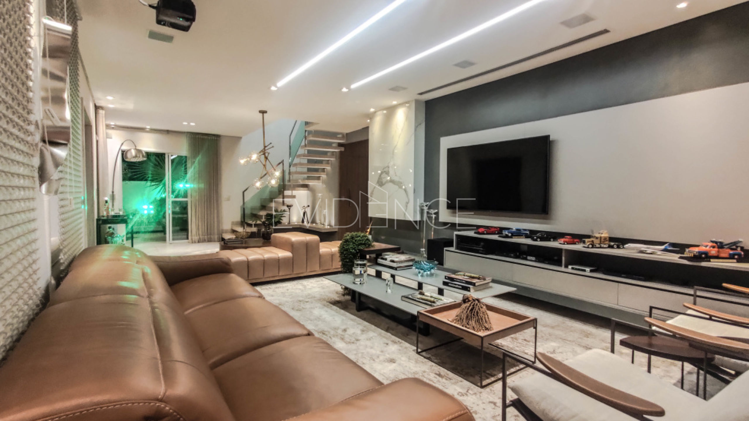 Cobertura com 348m², 4 dormitórios, 4 suítes, 5 vagas no bairro Jardim Anália Franco em São Paulo