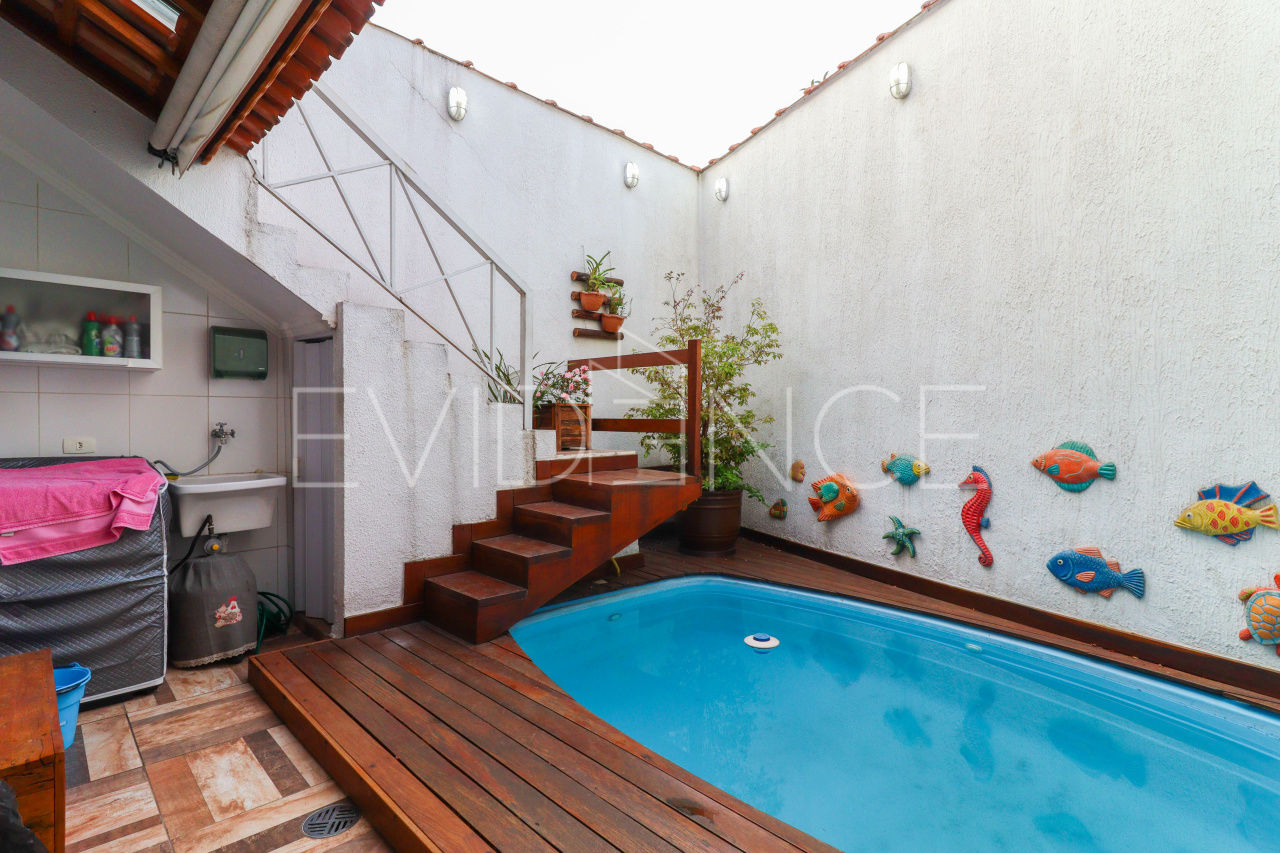 Casa Assobradada com 200m², 3 dormitórios, 1 suíte, 4 vagas no bairro Vila Formosa em São Paulo