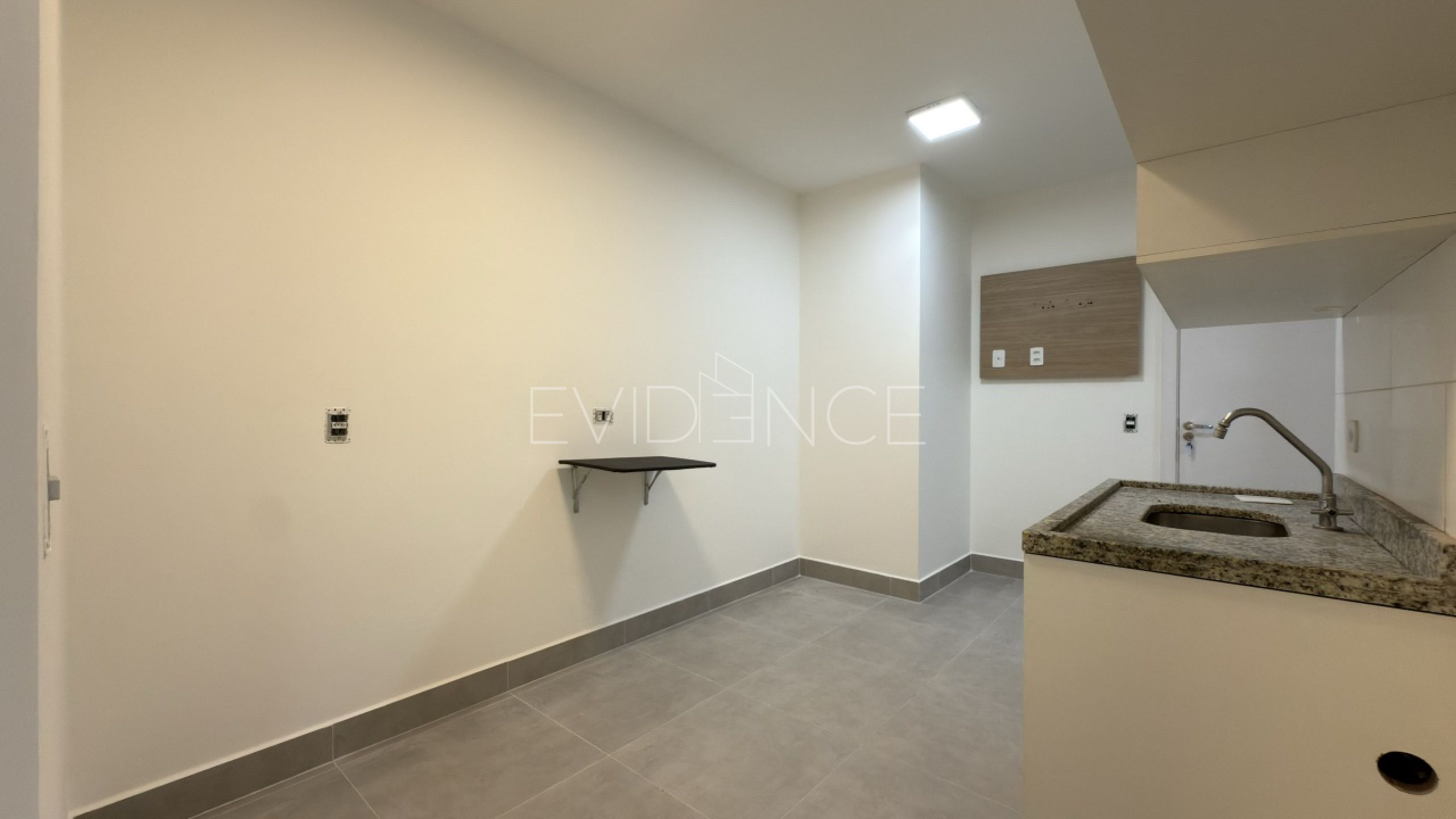 Apartamento com 38m², 2 dormitórios no bairro Vila Carrão em São Paulo