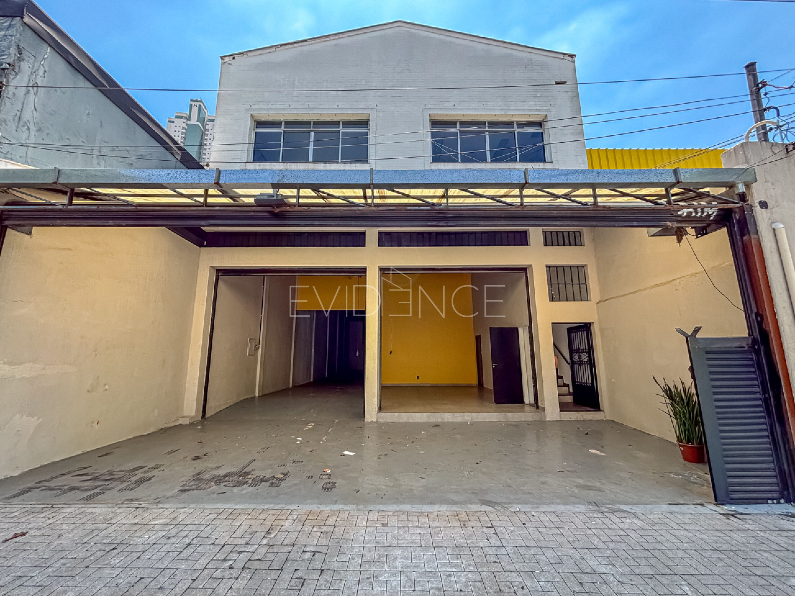 Prédio com 700m², 4 vagas no bairro Tatuapé em São Paulo