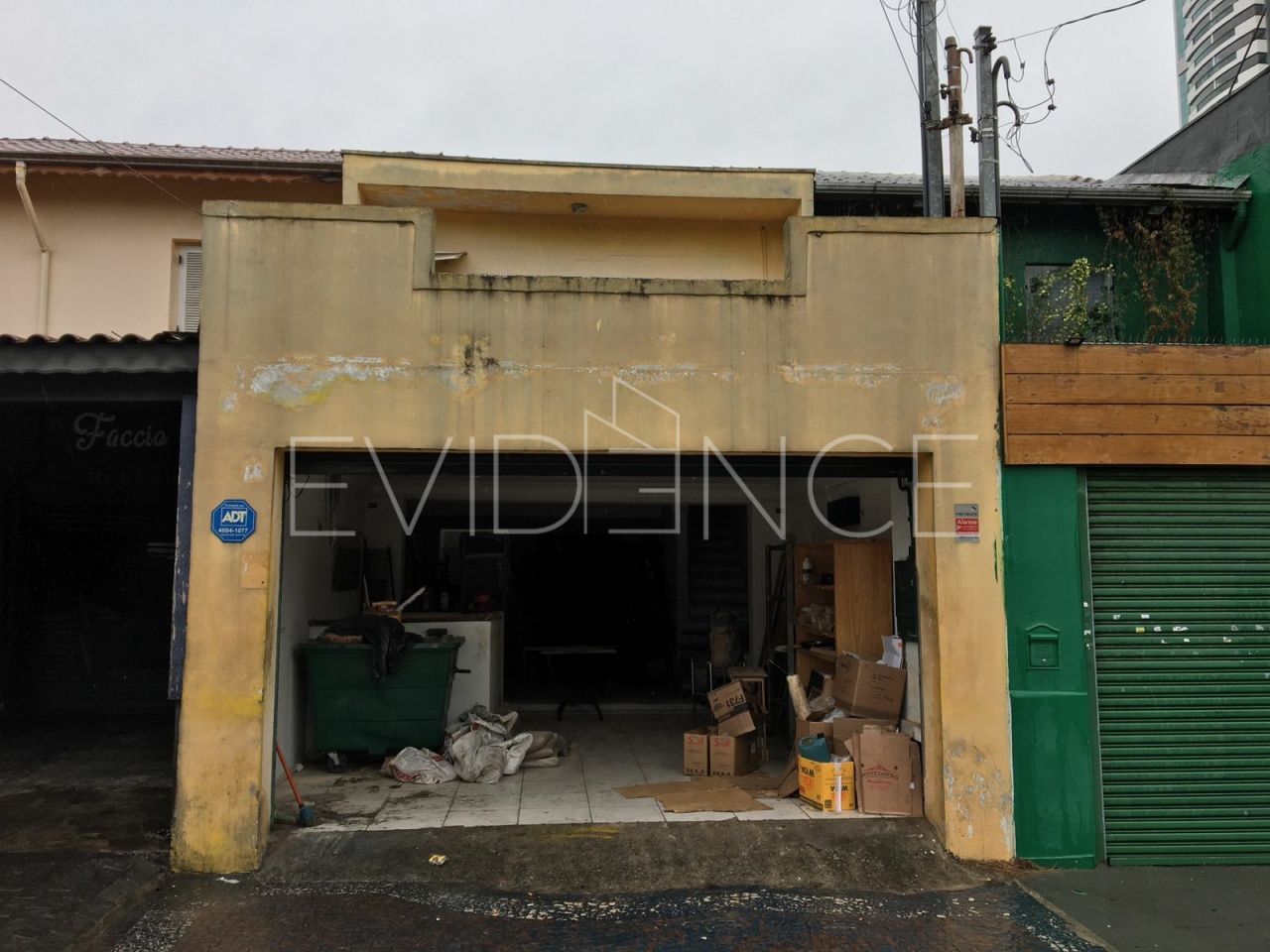 Sobrado Comercial com 180m², 2 dormitórios, 1 suíte, 2 vagas no bairro Tatuapé em São Paulo