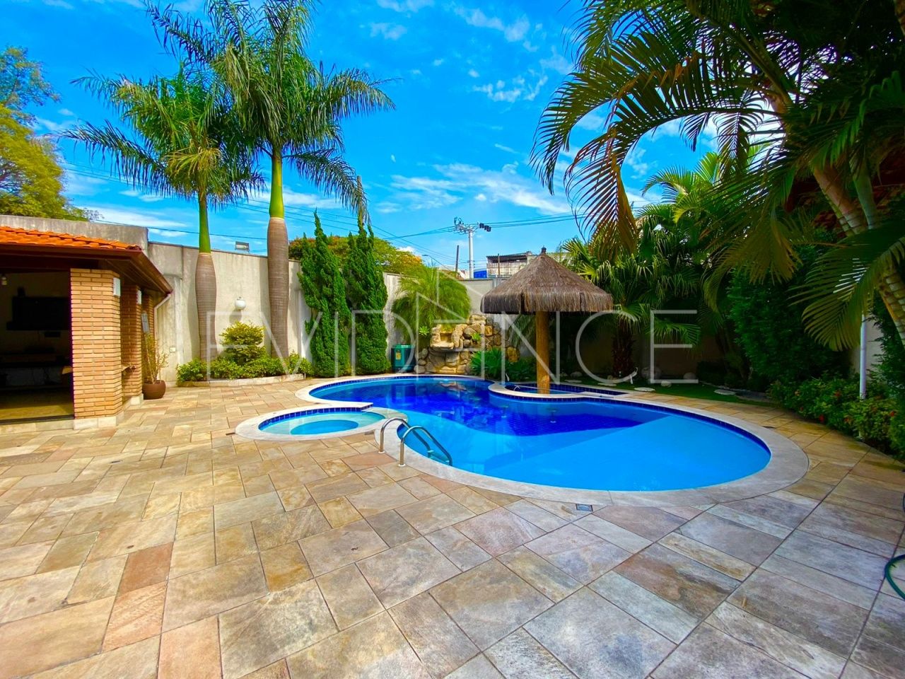 Sobrado com 380m², 3 dormitórios, 3 suítes, 5 vagas no bairro Vila Formosa em São Paulo