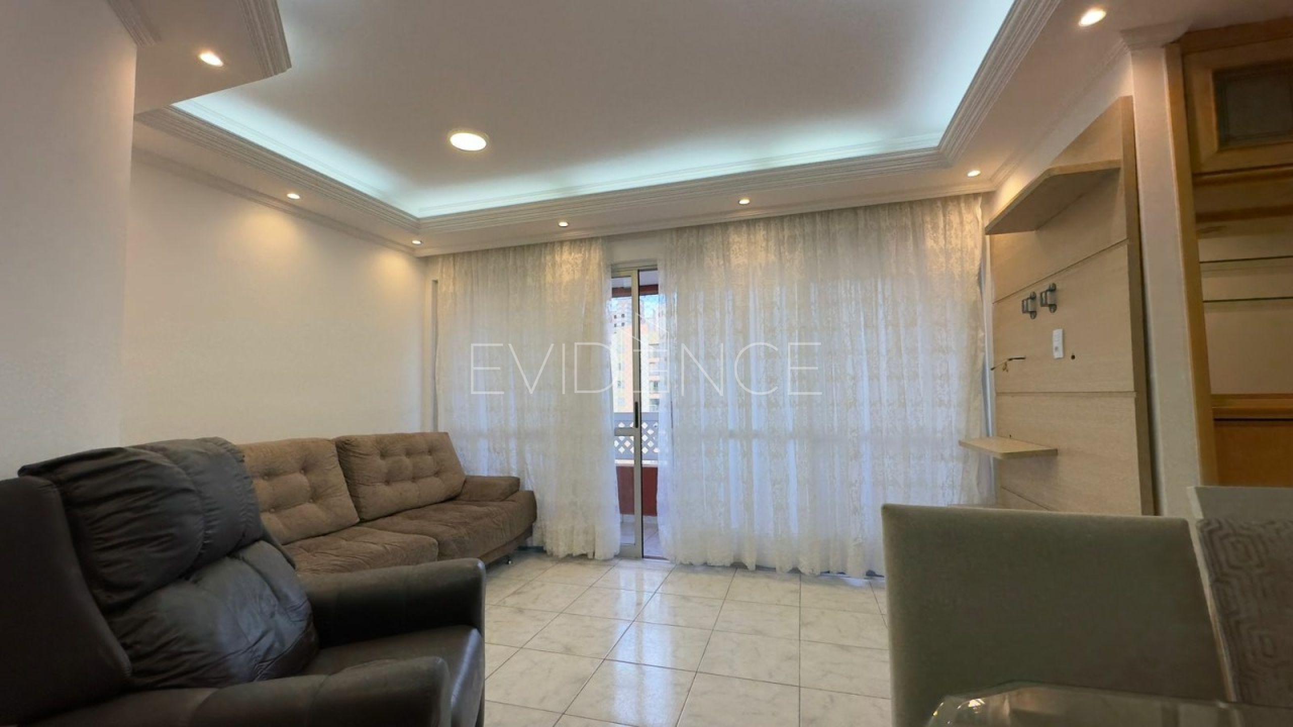 Apartamento com 77m², 3 dormitórios, 1 suíte, 2 vagas no bairro Jardim Textil em São Paulo