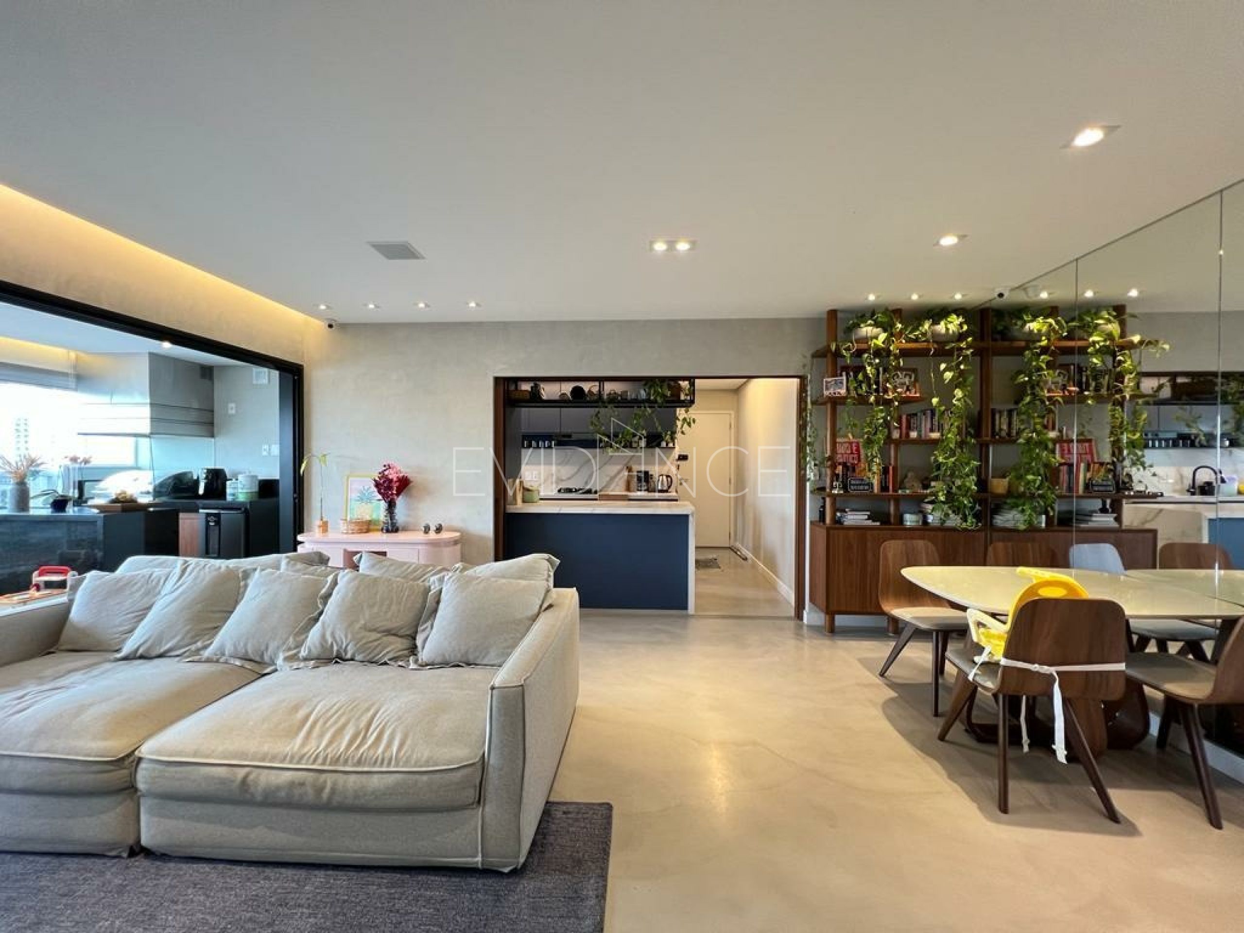 Apartamento com 105m², 2 dormitórios, 2 suítes no bairro Tatuapé em São Paulo