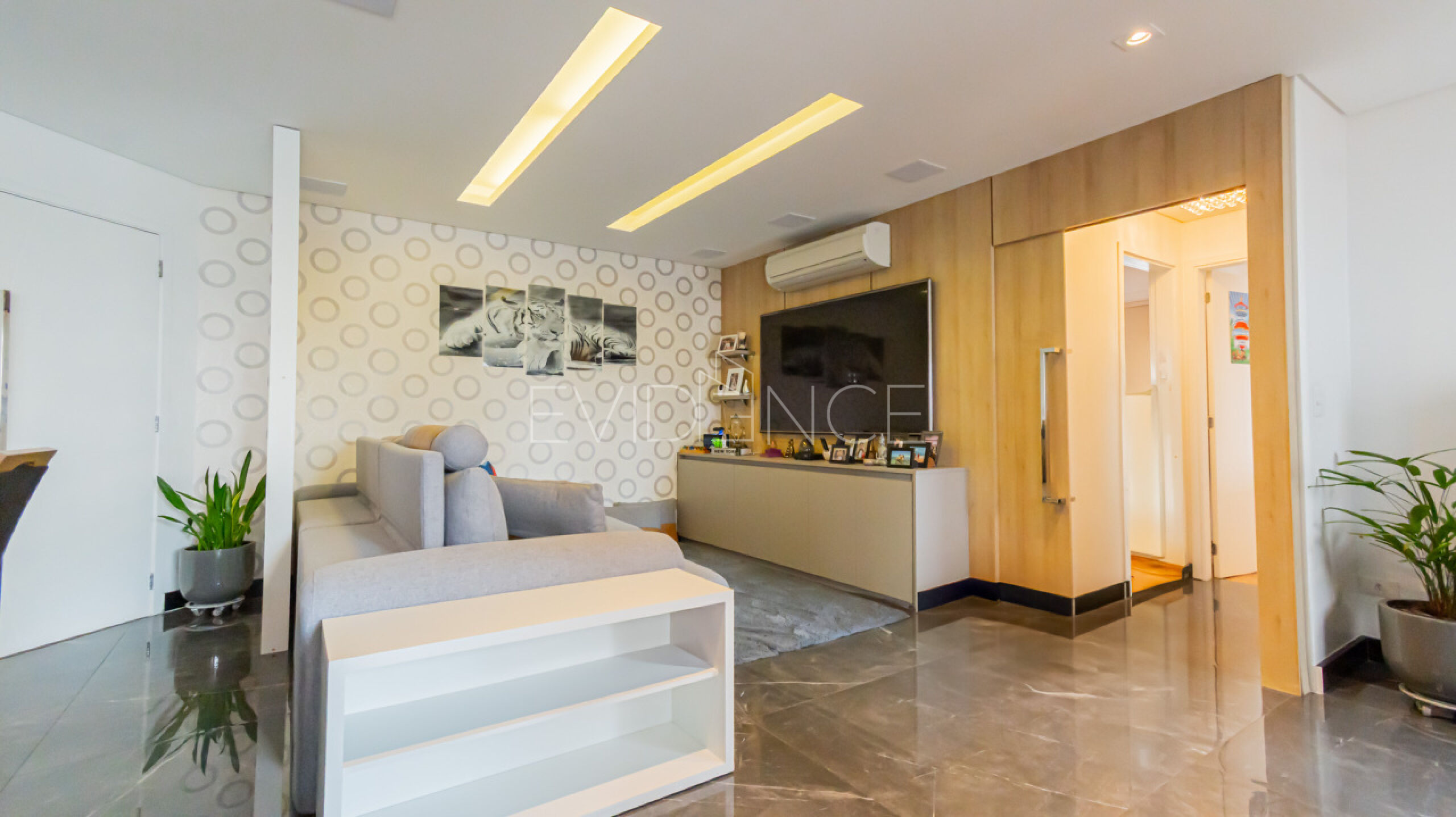 Apartamento com 95m², 2 dormitórios, 1 suíte, 2 vagas no bairro Anália Franco em São Paulo