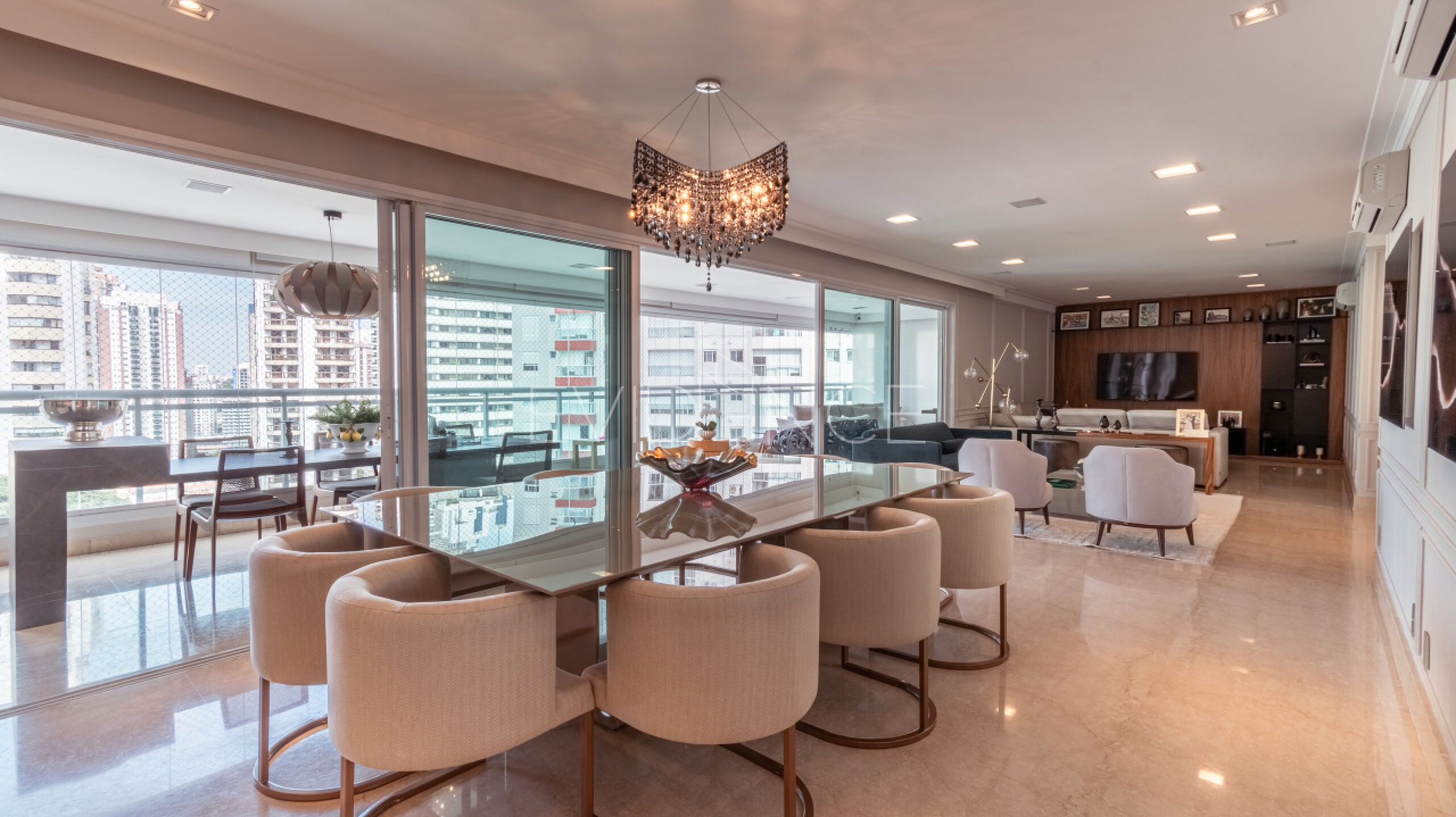 Apartamento com 280m², 3 dormitórios, 3 suítes, 5 vagas no bairro Anália Franco em São Paulo