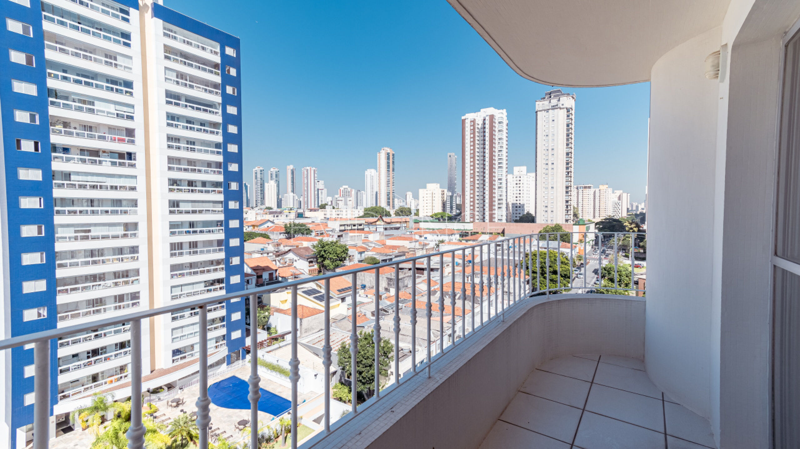 Apartamento com 110m², 3 dormitórios, 1 suíte, 2 vagas no bairro Tatuapé em São Paulo