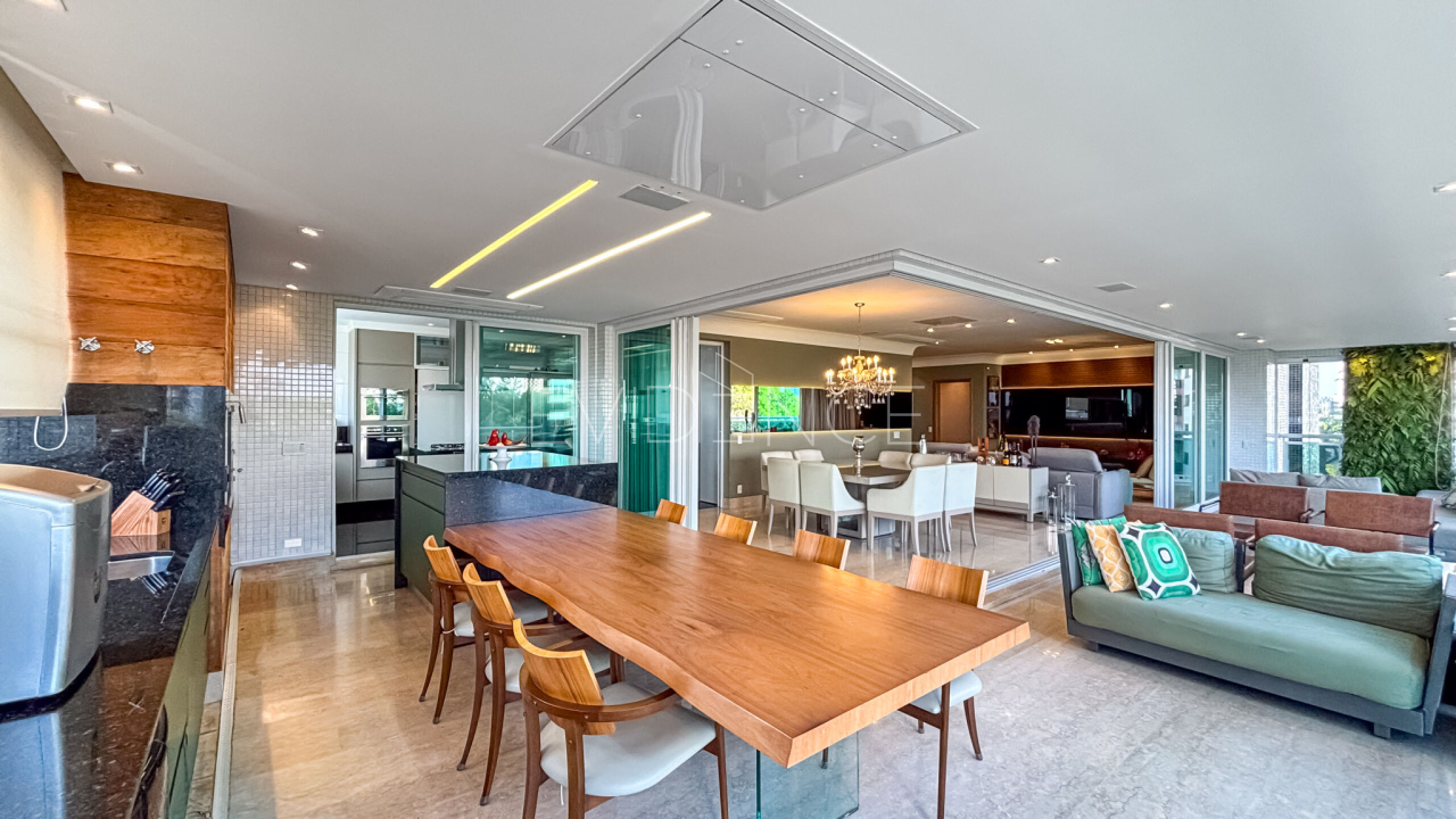 Apartamento com 326m², 4 dormitórios, 4 suítes, 6 vagas no bairro Jardim Anália Franco em São Paulo