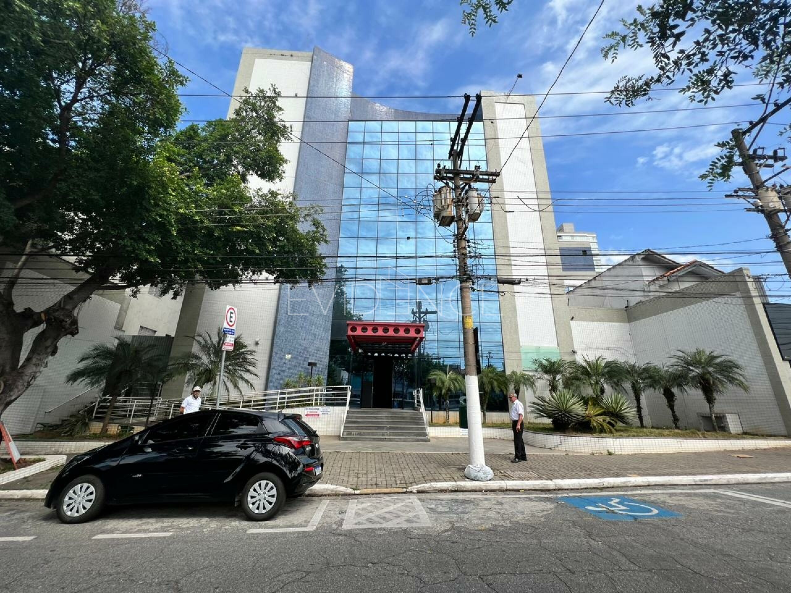 Prédio com 3.763m², 105 vagas no bairro Tatuapé em São Paulo
