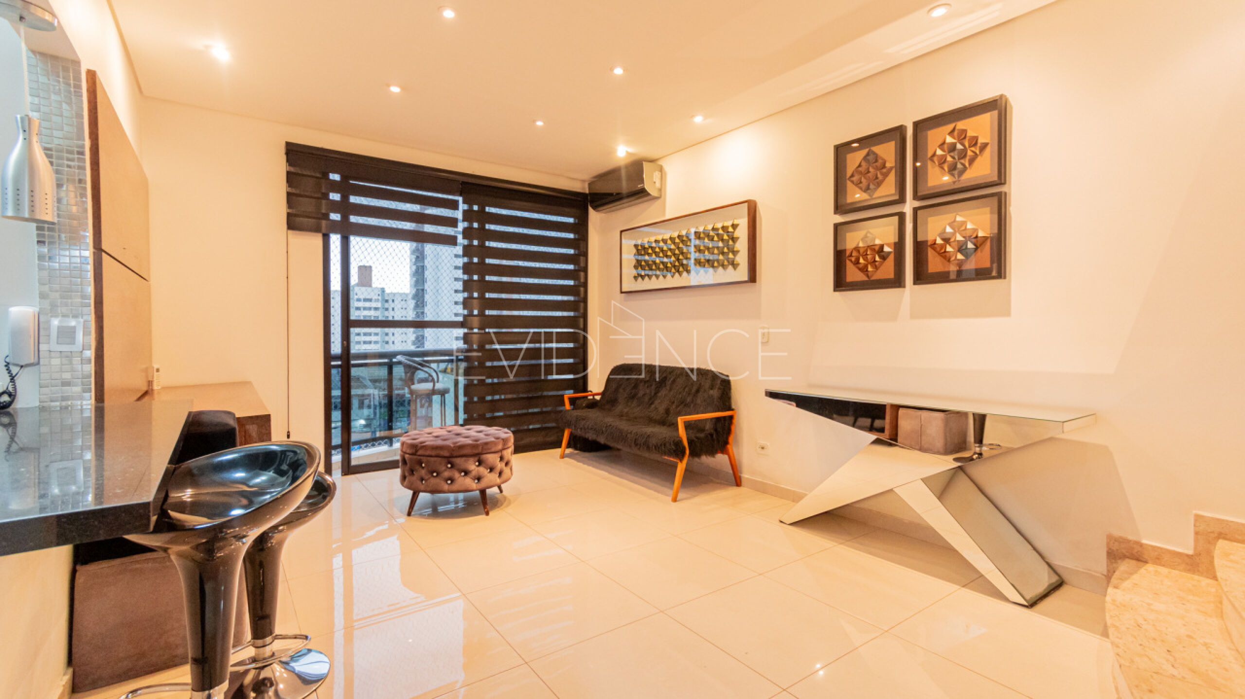 Apartamento com 77m², 2 dormitórios, 1 suíte, 2 vagas no bairro Tatuapé em São Paulo