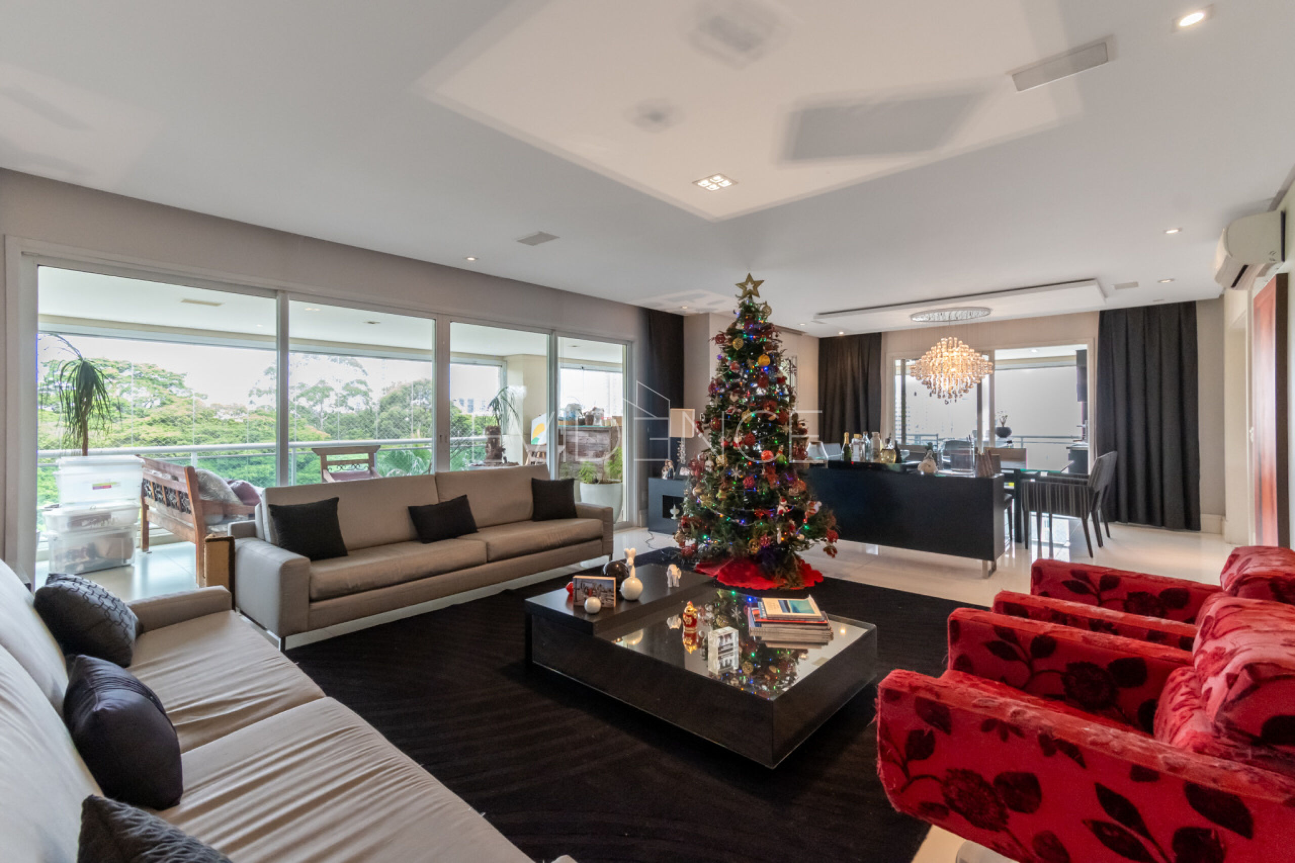 Apartamento com 355m², 4 dormitórios, 4 suítes, 5 vagas no bairro Jardim Anália Franco em São Paulo