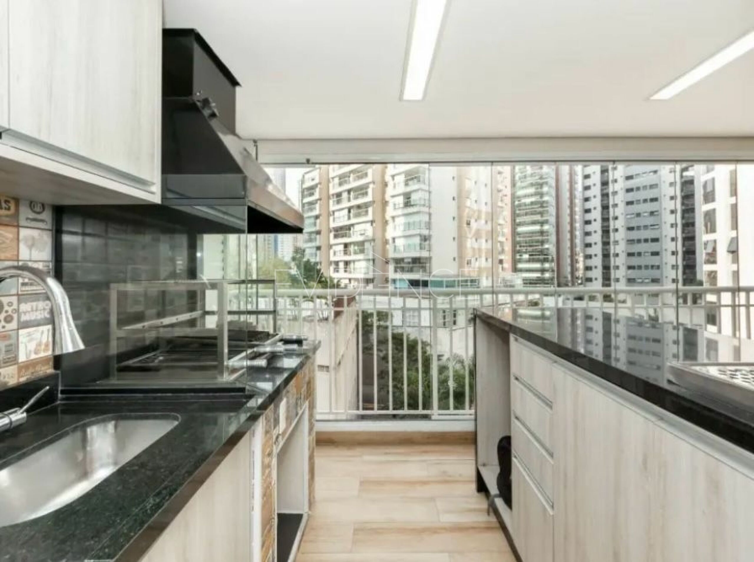 Apartamento com 91m², 3 dormitórios, 2 suítes, 2 vagas no bairro Anália Franco em São Paulo