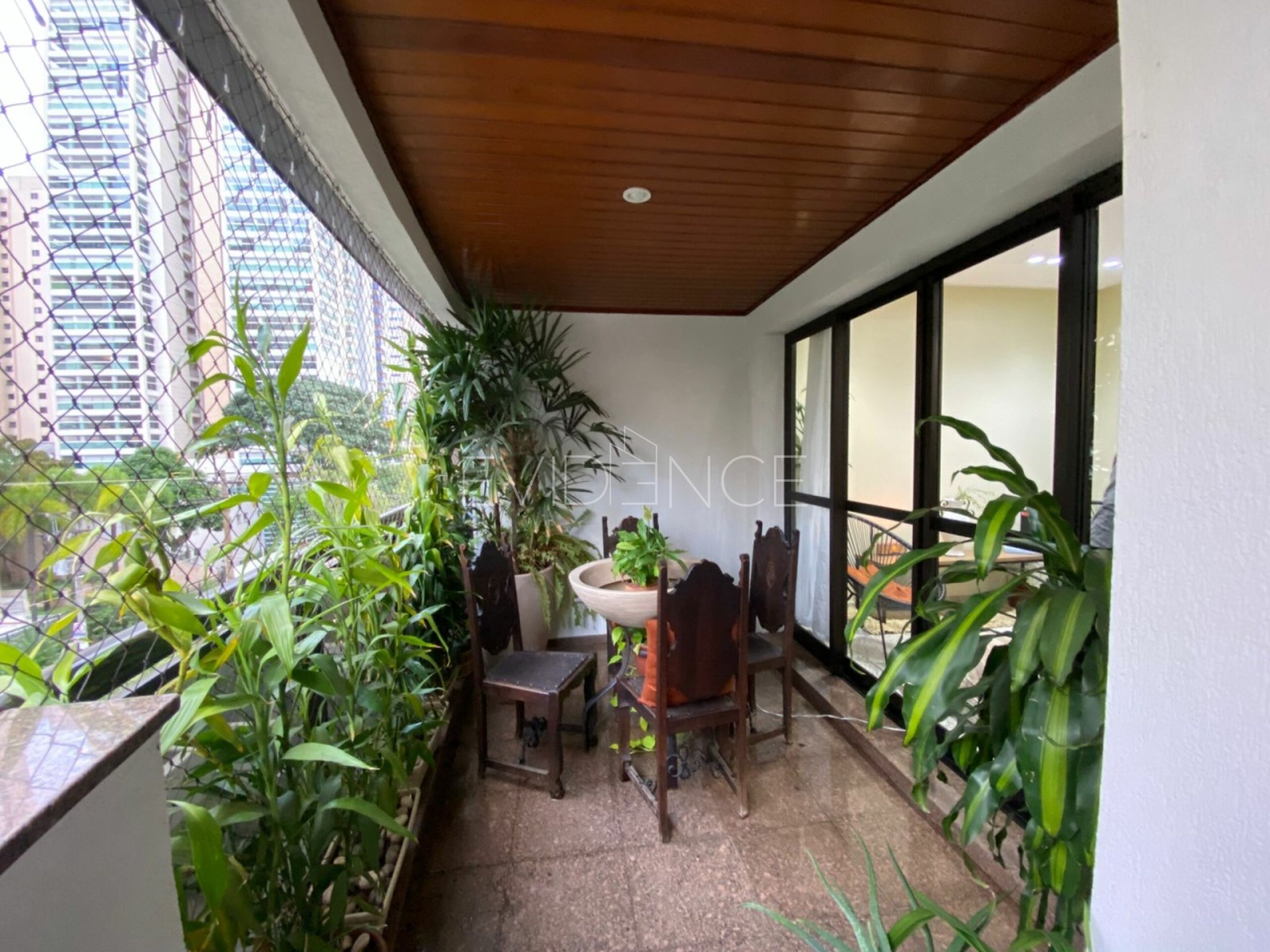 Apartamento com 135m², 4 dormitórios, 3 suítes, 3 vagas no bairro Tatuapé em São Paulo
