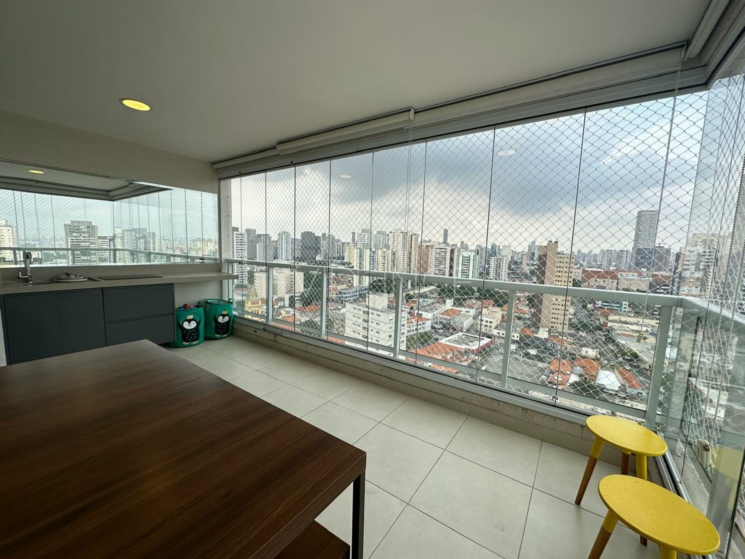 Apartamento com 89m², 2 dormitórios, 1 suíte, 2 vagas no bairro Tatuapé em São Paulo