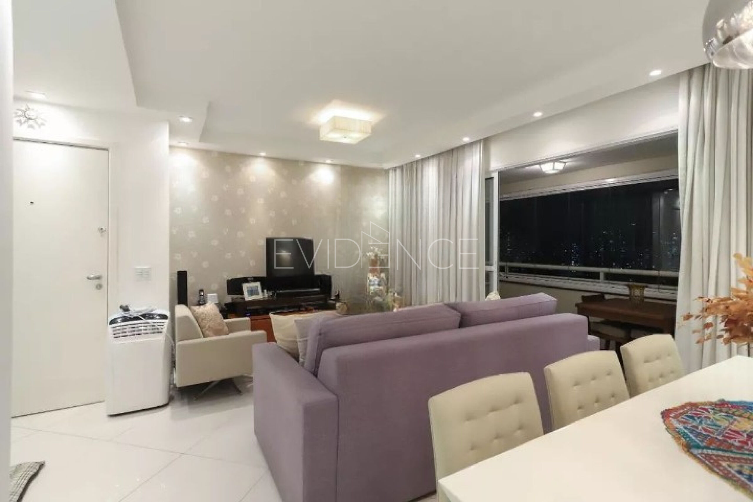 Apartamento com 108m², 3 dormitórios, 1 suíte, 2 vagas no bairro Tatuapé em São Paulo