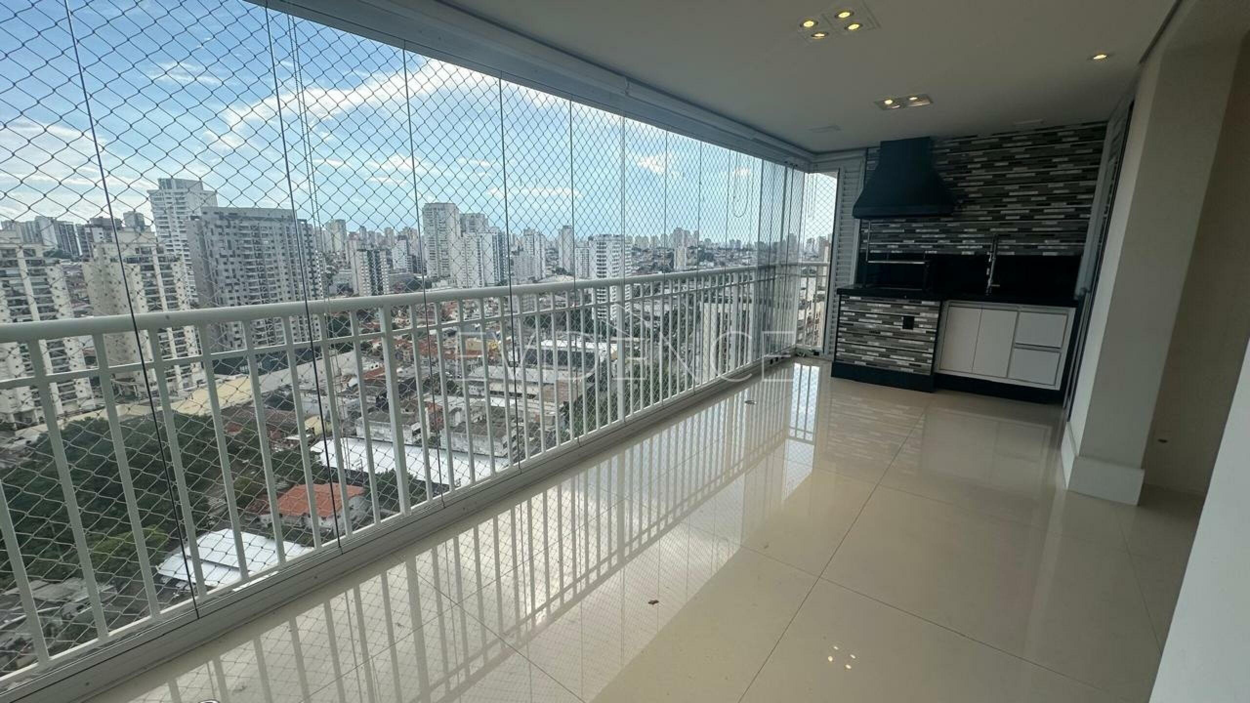 Apartamento com 91m², 3 dormitórios, 2 suítes, 2 vagas no bairro Anália Franco em São Paulo