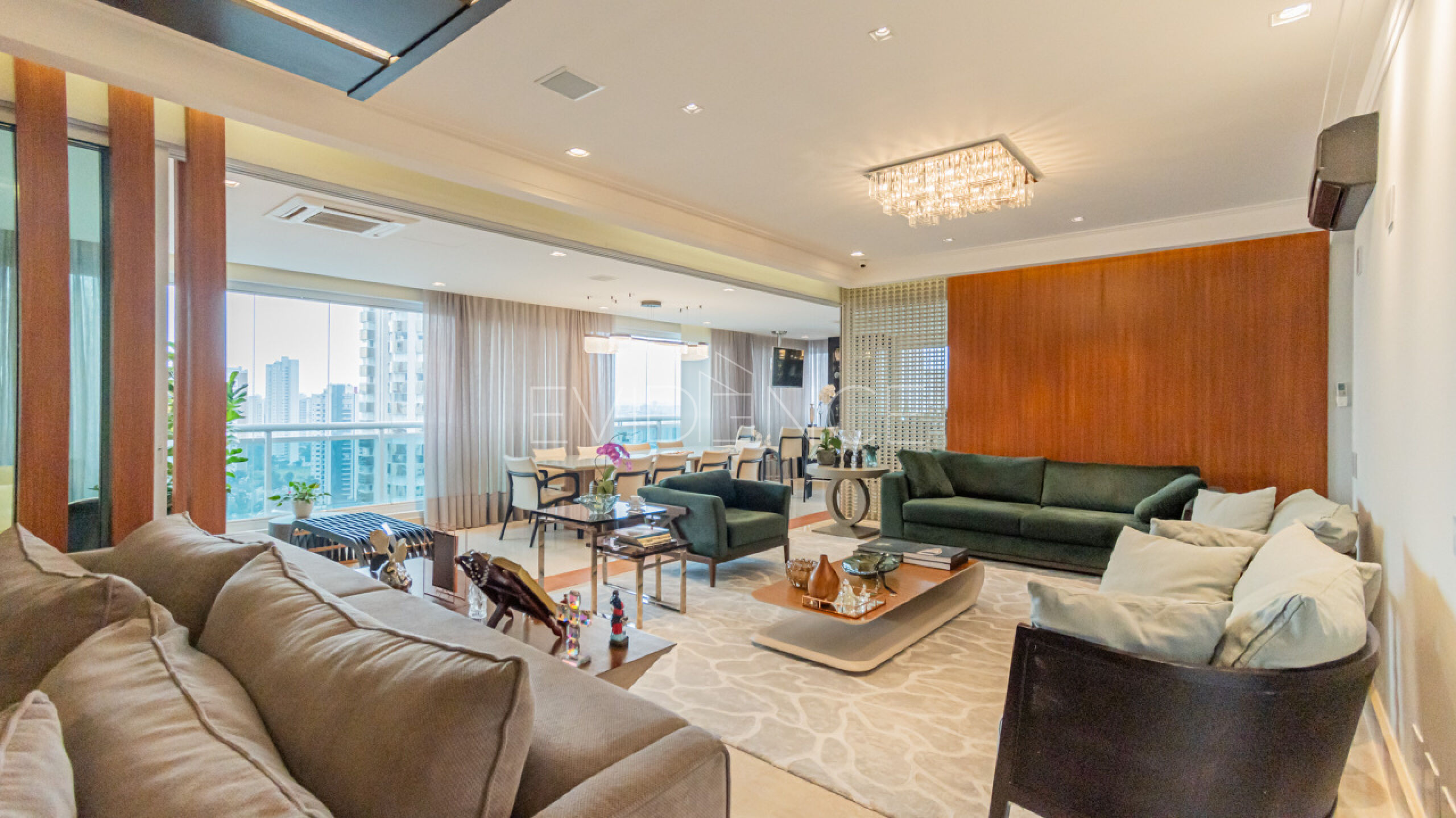 Apartamento com 326m², 4 dormitórios, 3 suítes, 6 vagas no bairro Jardim Anália Franco em São Paulo