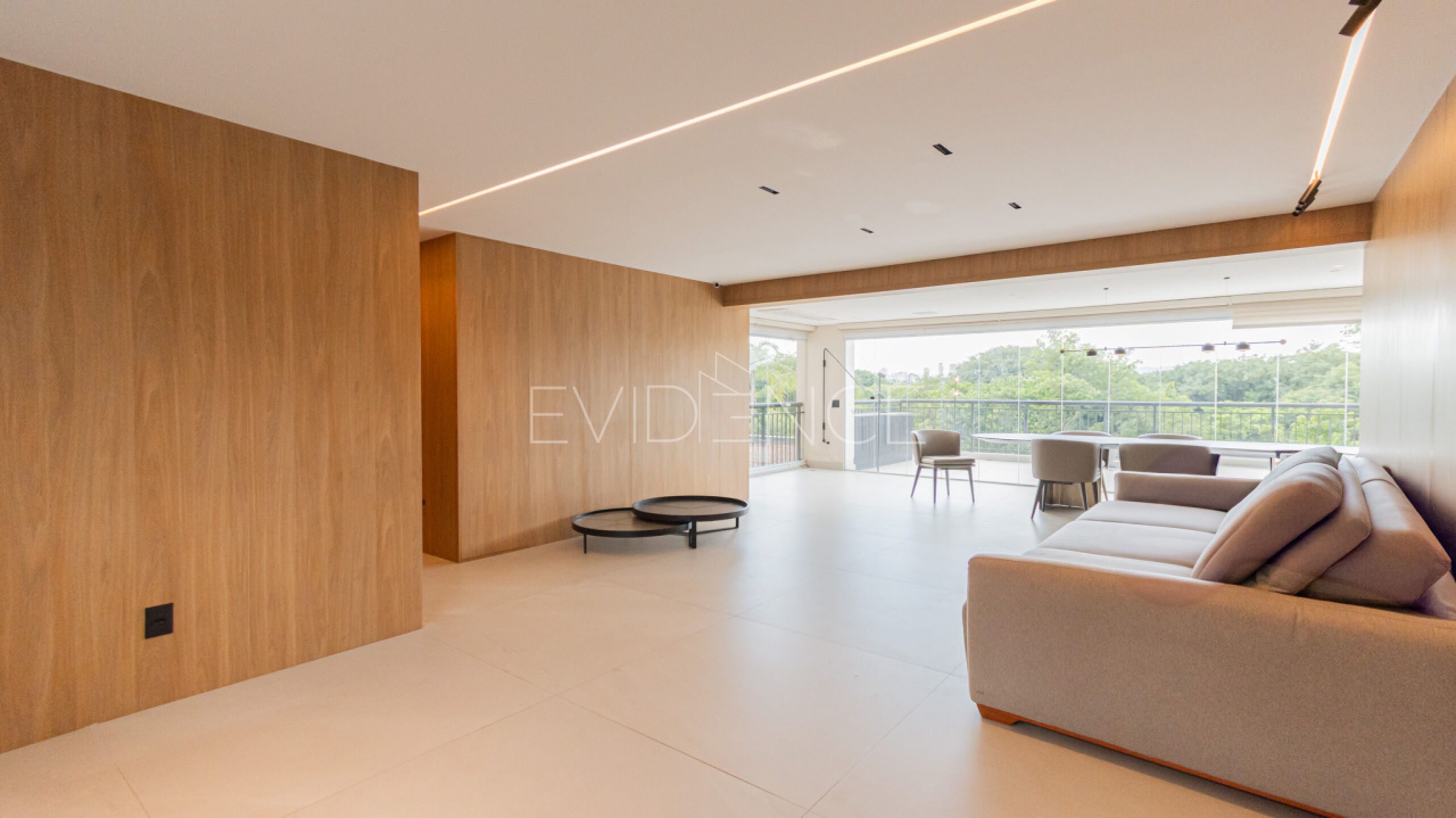 Apartamento com 208m², 3 dormitórios, 3 suítes, 3 vagas no bairro Tatuapé em São Paulo