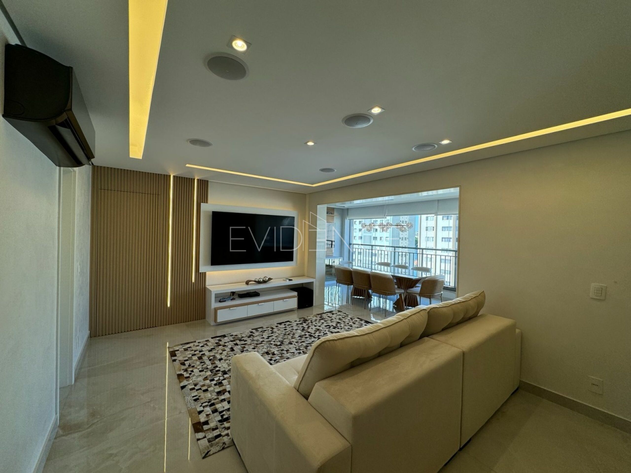 Apartamento com 115m², 3 dormitórios, 3 suítes, 2 vagas no bairro Tatuapé em São Paulo