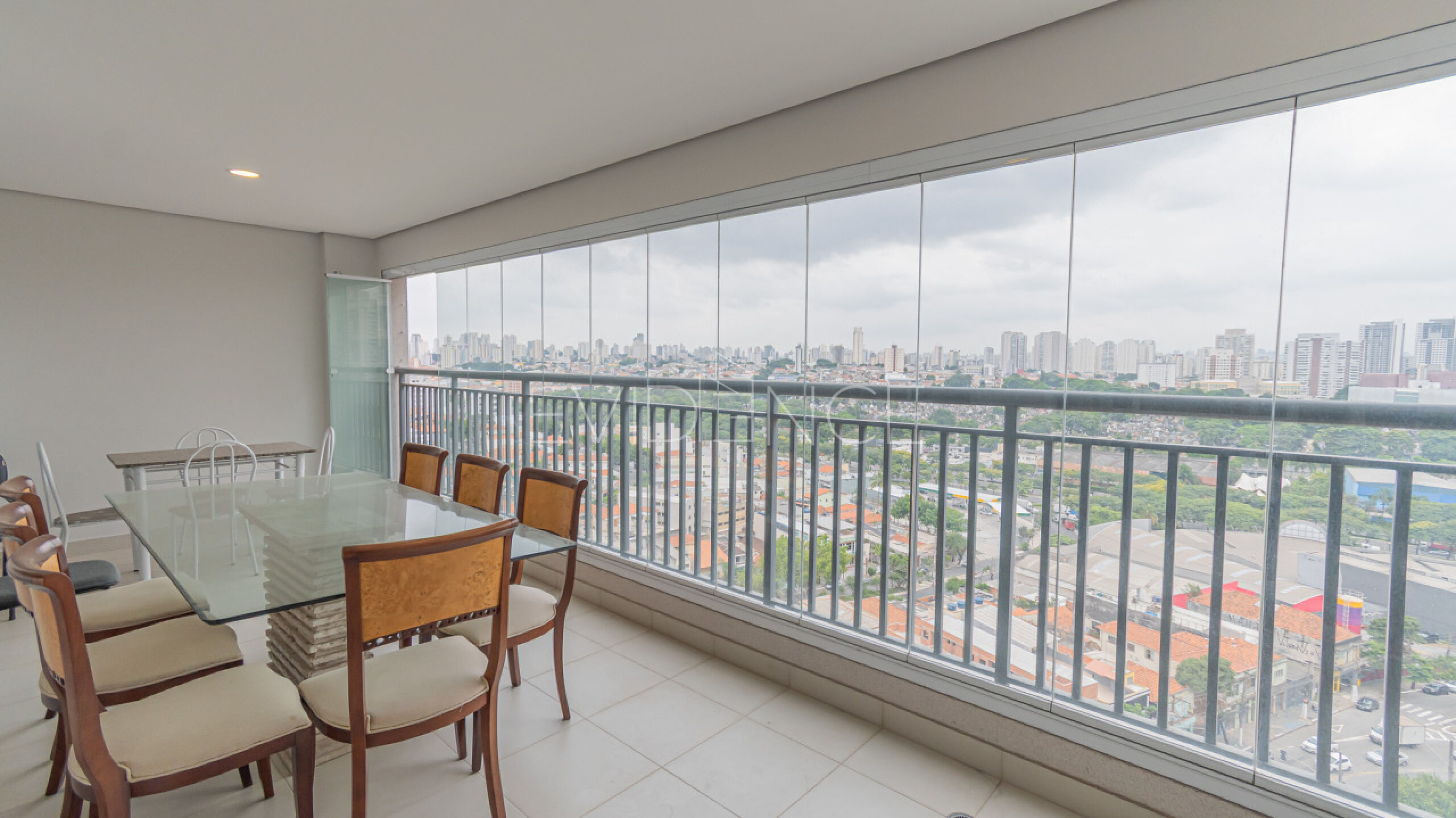 Apartamento com 78m², 2 dormitórios, 1 suíte, 1 vaga no bairro Tatuapé em São Paulo