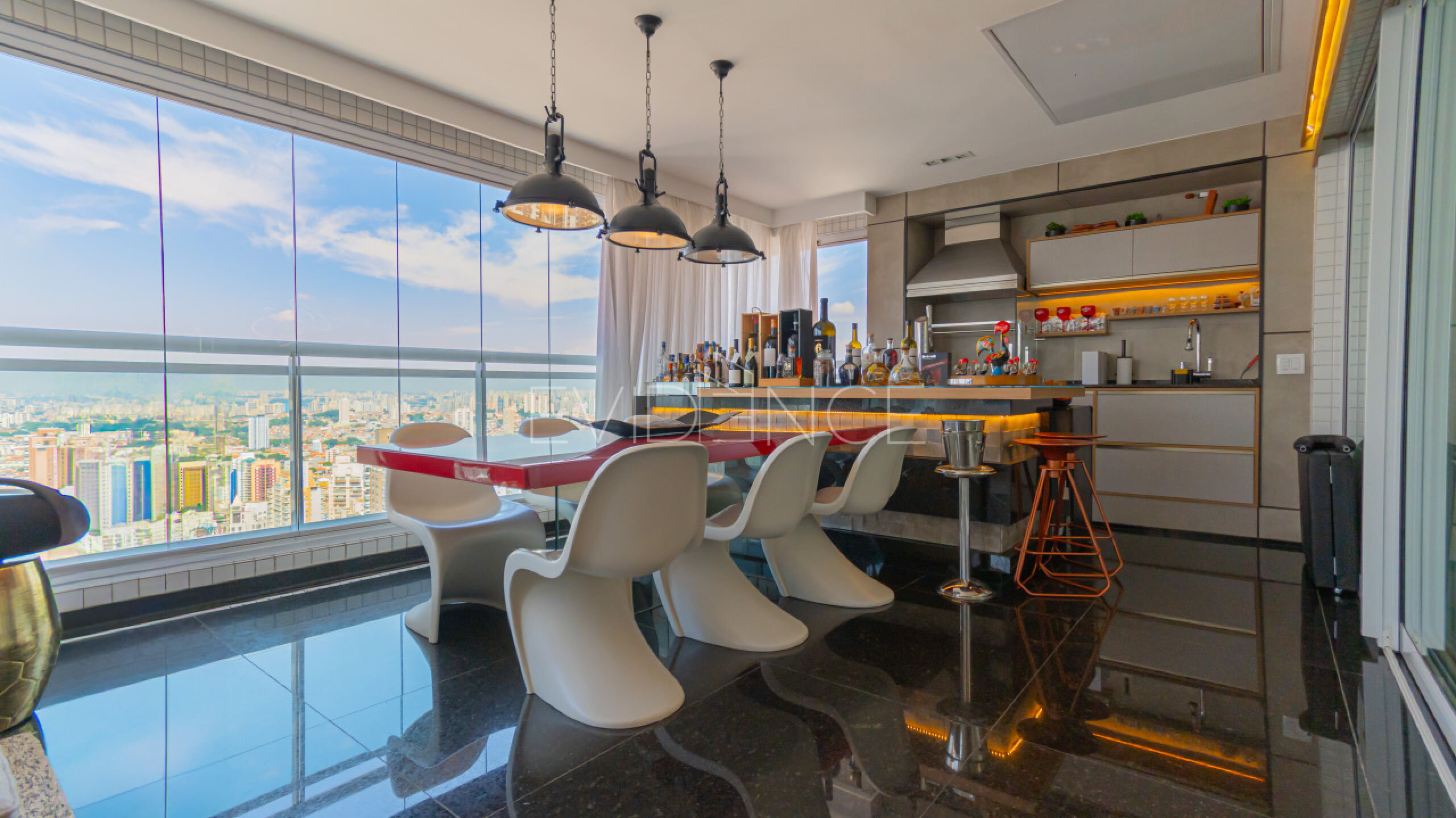 Apartamento com 280m², 4 dormitórios, 4 suítes, 5 vagas no bairro Anália Franco em São Paulo