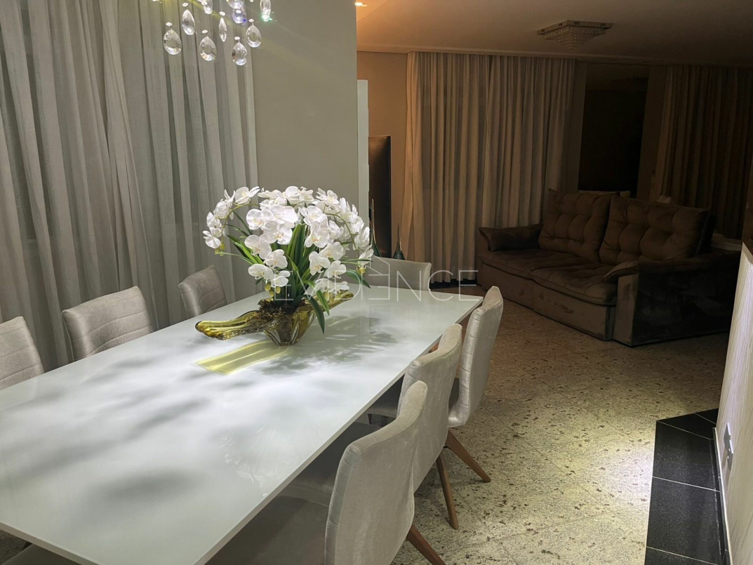 Apartamento com 169m², 3 dormitórios, 3 suítes, 3 vagas no bairro Anália Franco em São Paulo
