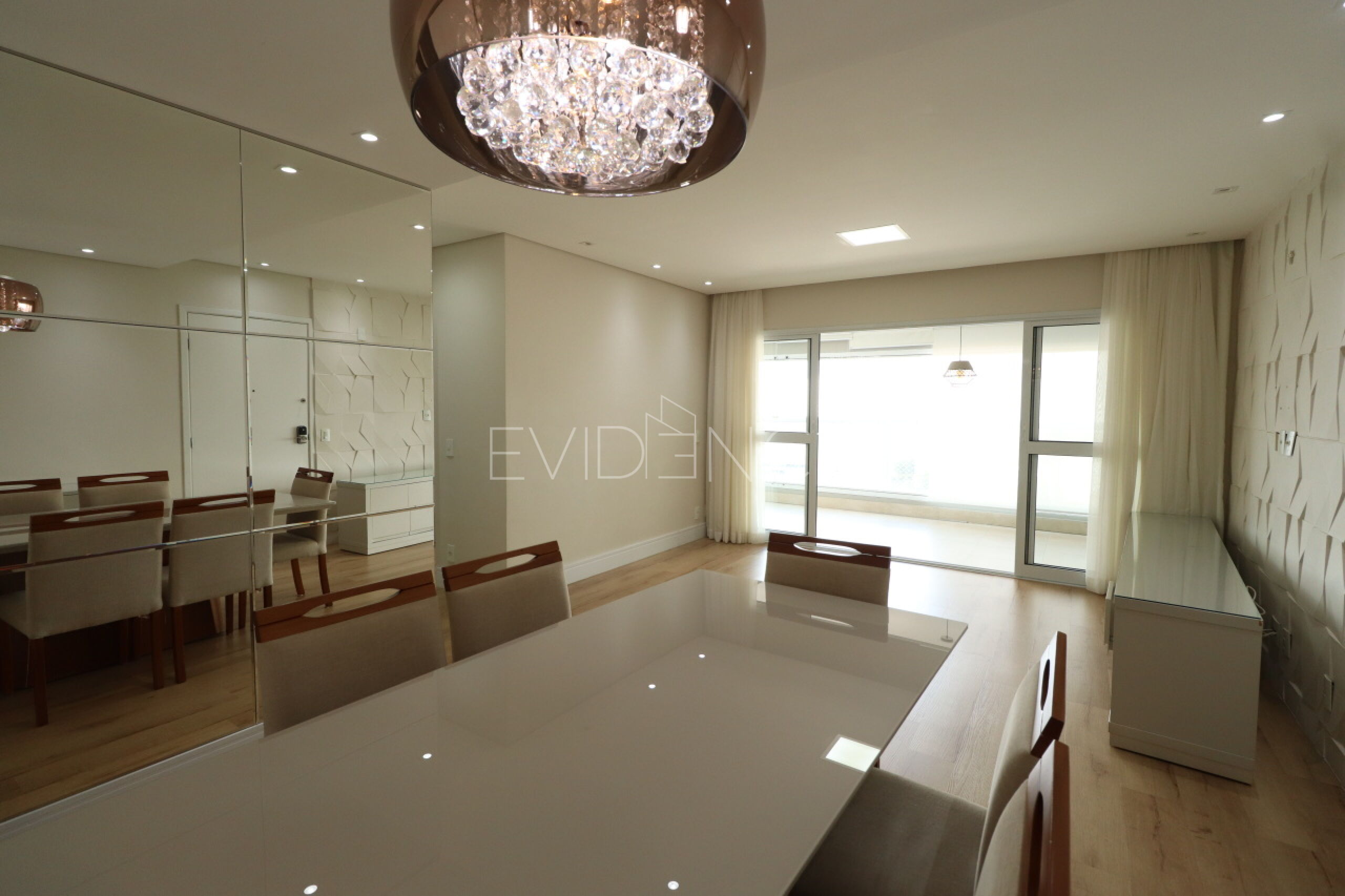 Apartamento com 127m², 3 dormitórios, 3 suítes, 2 vagas no bairro Tatuapé em São Paulo