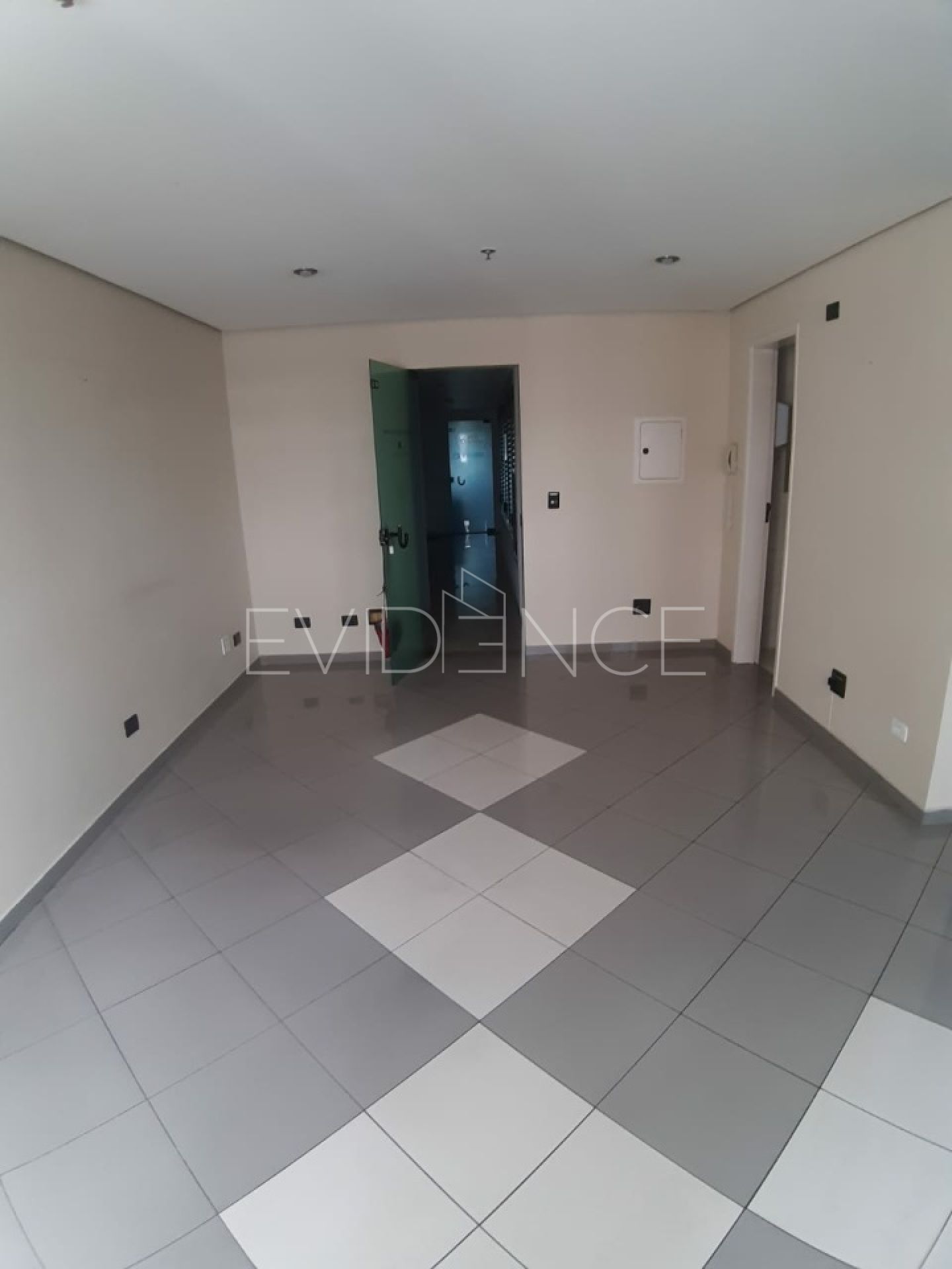 Conj. Comercial com 160m², 5 vagas no bairro Cidade Mãe do Céu em São Paulo
