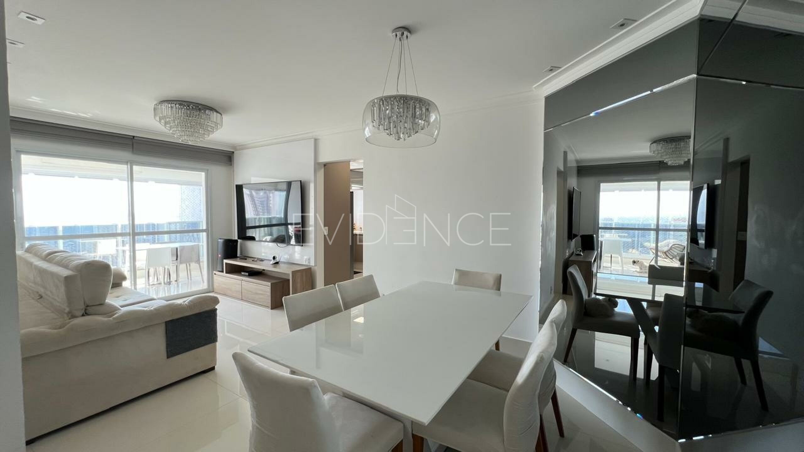 Apartamento com 118m², 3 dormitórios, 1 suíte, 2 vagas no bairro Tatuapé em São Paulo