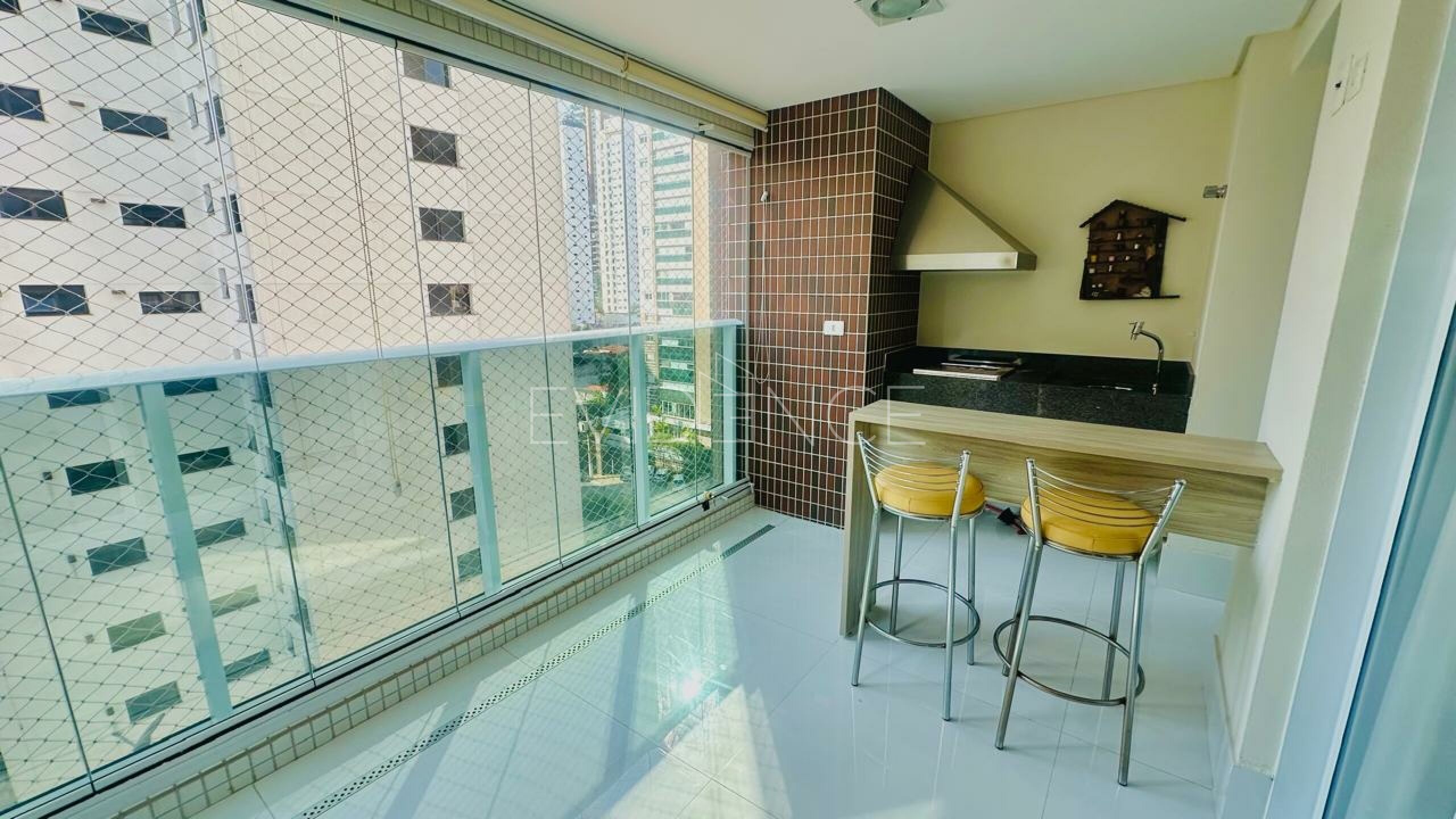 Apartamento com 96m², 3 dormitórios, 1 suíte, 2 vagas no bairro Jardim Anália Franco em São Paulo