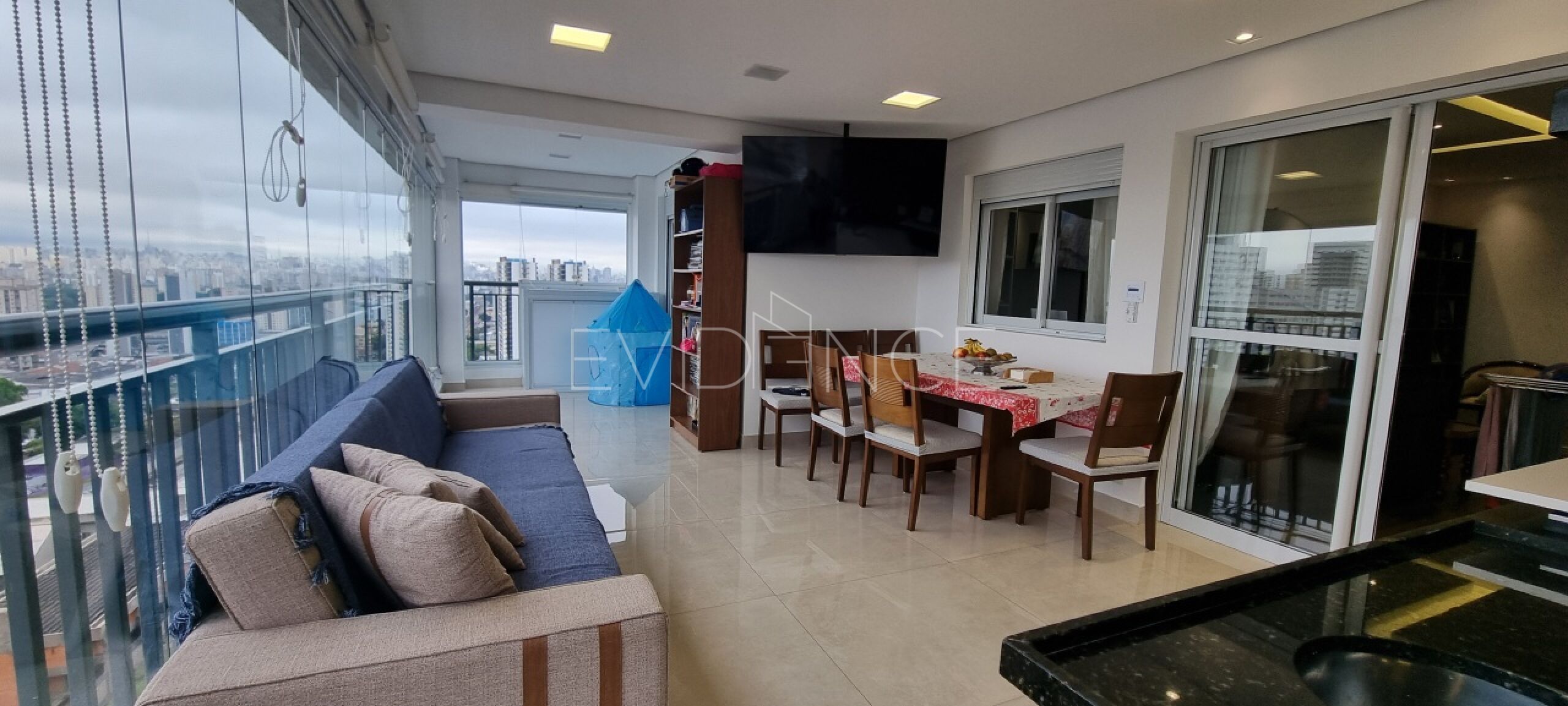 Apartamento com 104m², 3 dormitórios, 1 suíte, 2 vagas no bairro Belenzinho em São Paulo