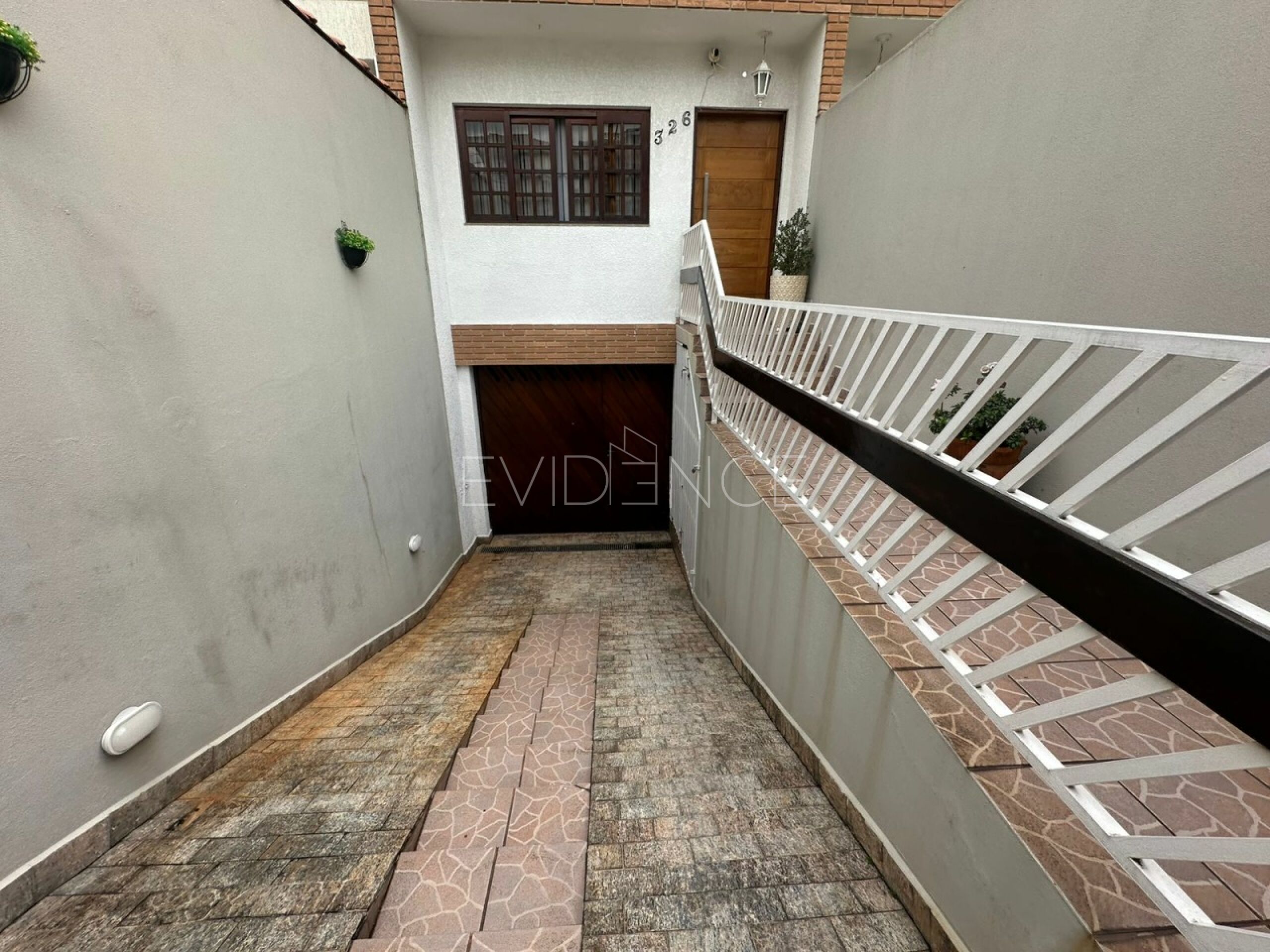 Casa Assobradada com 190m², 3 dormitórios, 3 vagas no bairro Penha de França em São Paulo