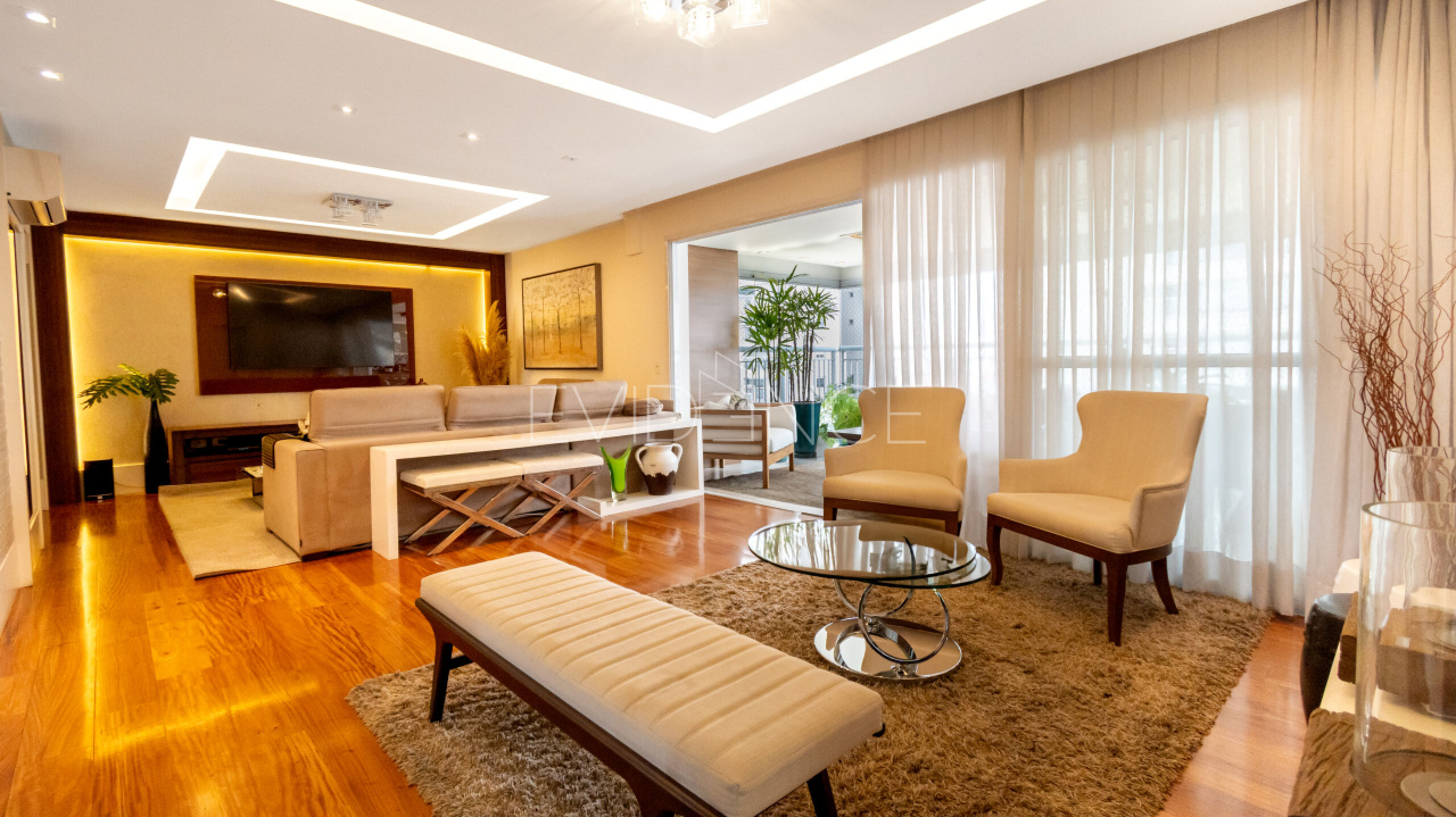 Apartamento com 221m², 3 dormitórios, 3 suítes, 4 vagas no bairro Mooca em São Paulo