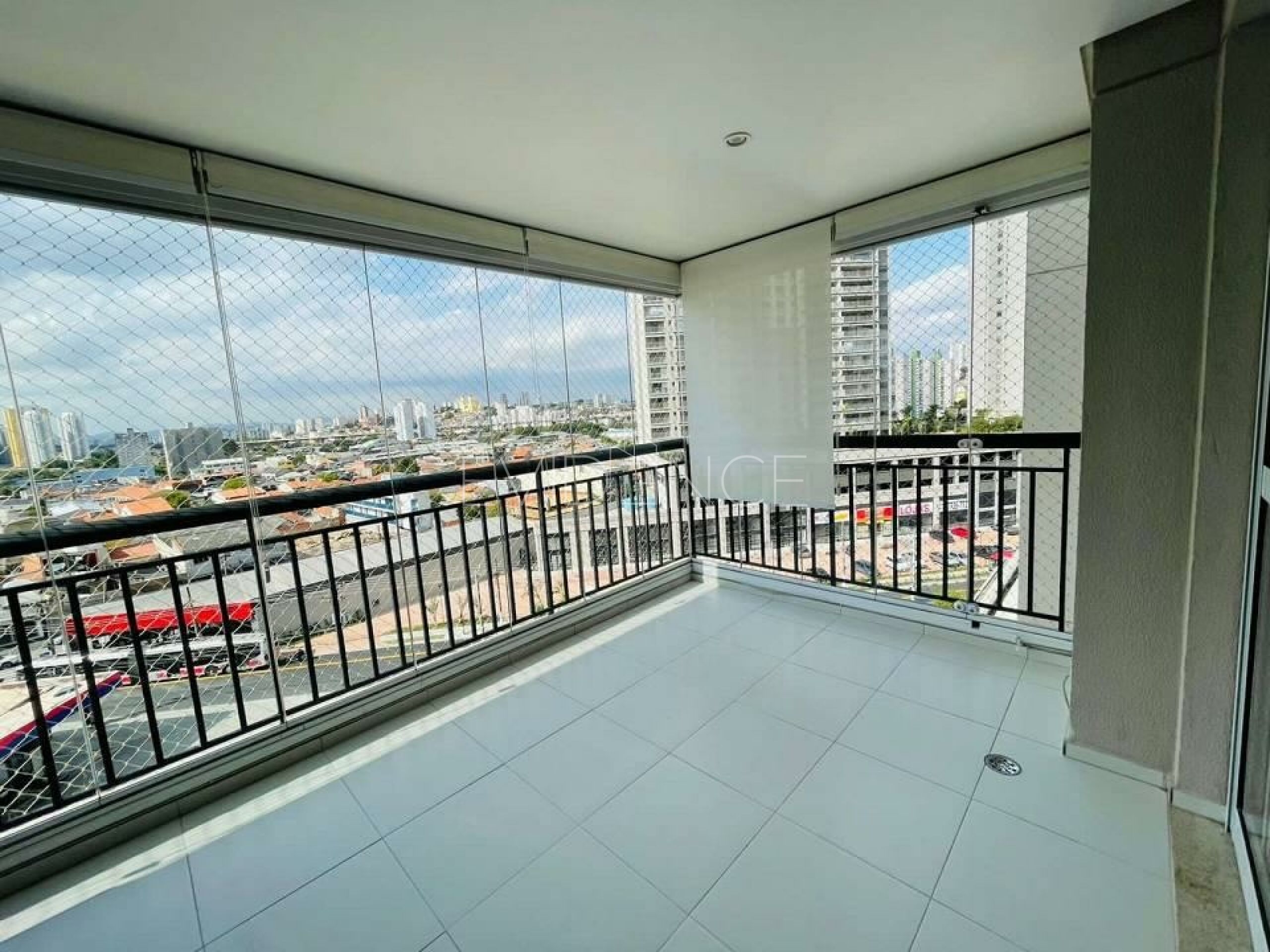 Apartamento com 99m², 3 dormitórios, 1 suíte, 2 vagas no bairro Tatuapé em São Paulo