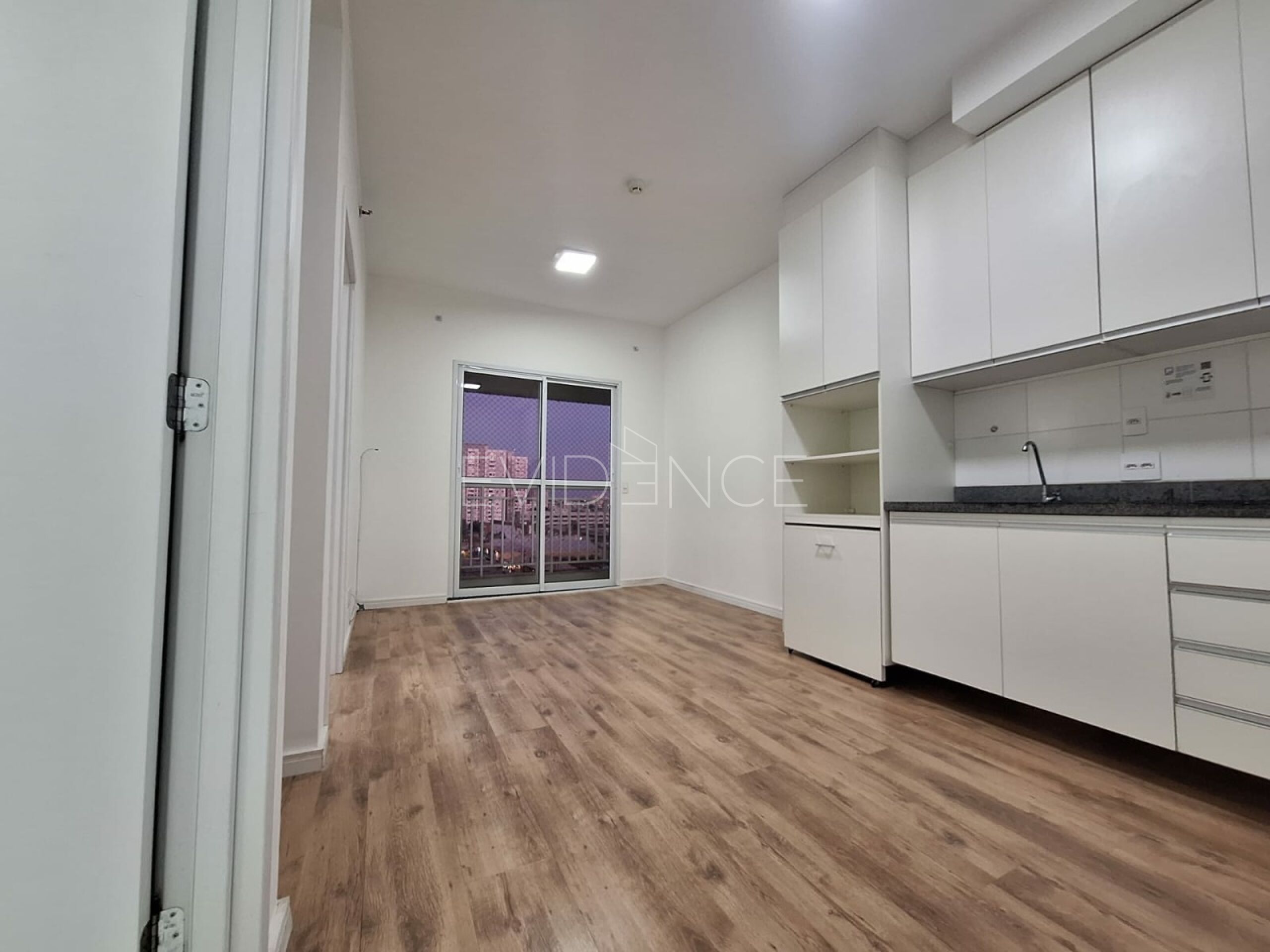 Apartamento com 35m², 1 dormitório, 1 vaga no bairro Penha de França em São Paulo