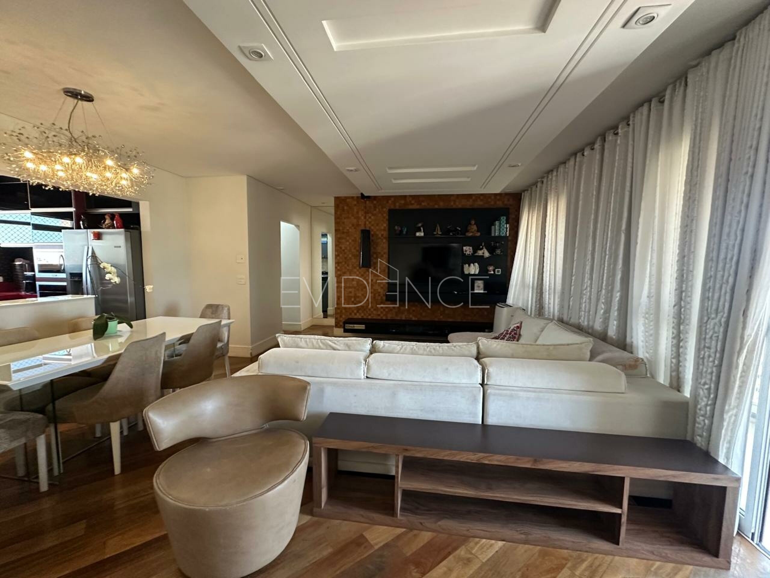 Apartamento com 107m², 2 dormitórios, 2 suítes no bairro Jardim Avelino em São Paulo