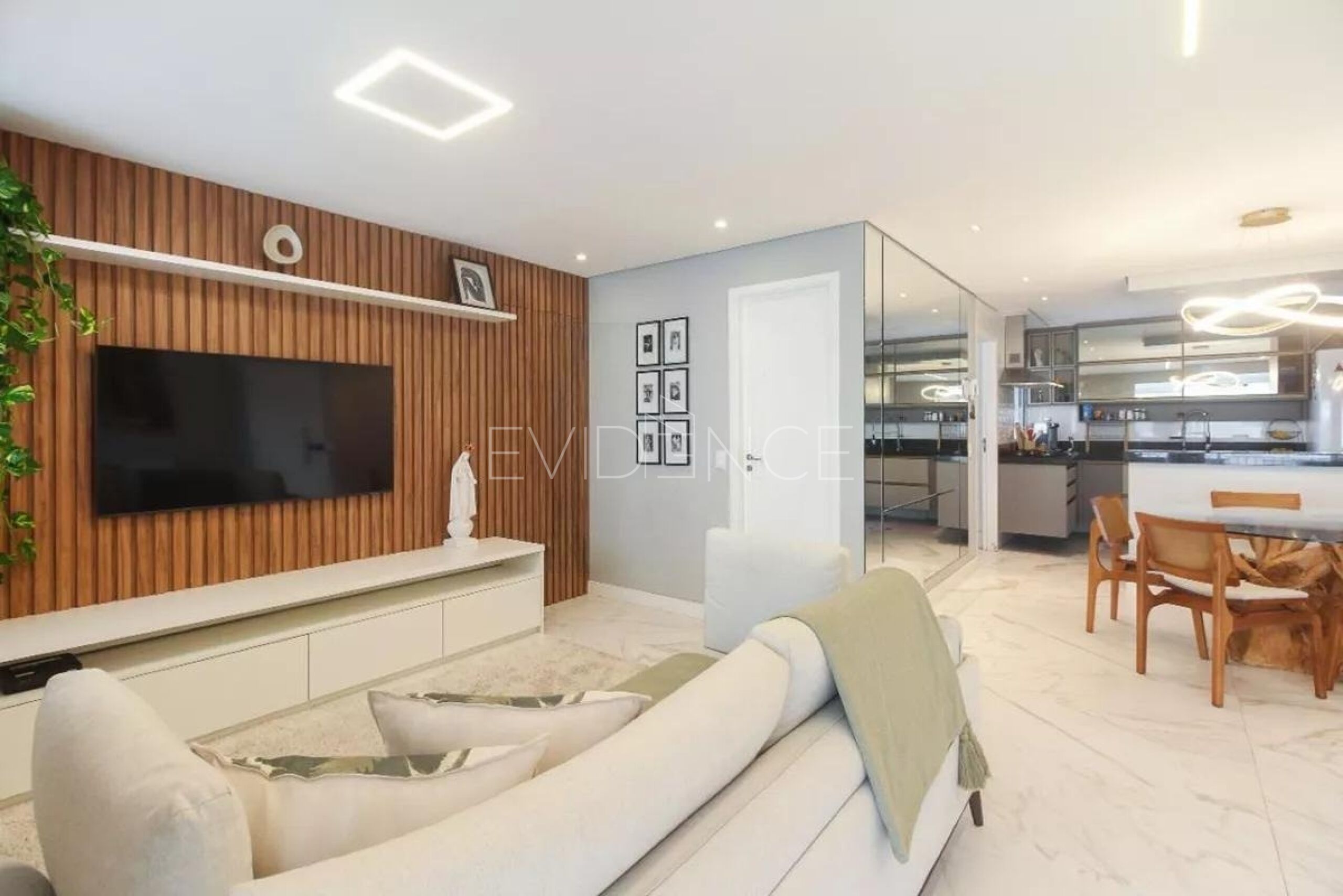 Apartamento com 123m², 4 dormitórios, 1 suíte, 2 vagas no bairro Tatuapé em São Paulo