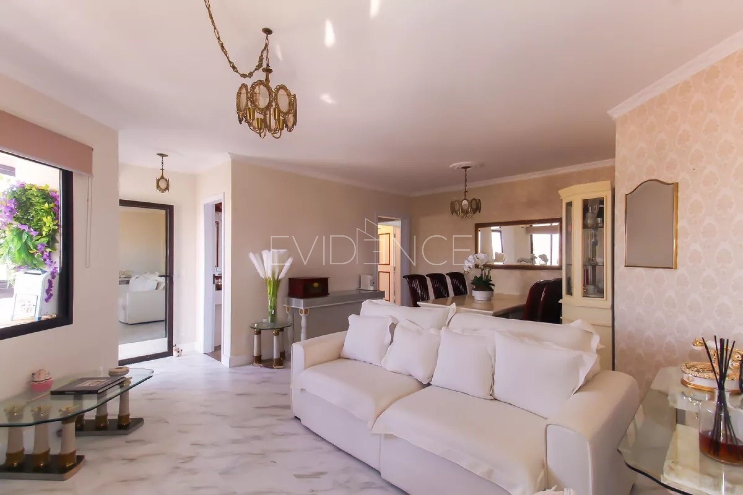 Apartamento com 134m², 3 dormitórios, 3 suítes, 2 vagas no bairro Vila Regente Feijó em São Paulo