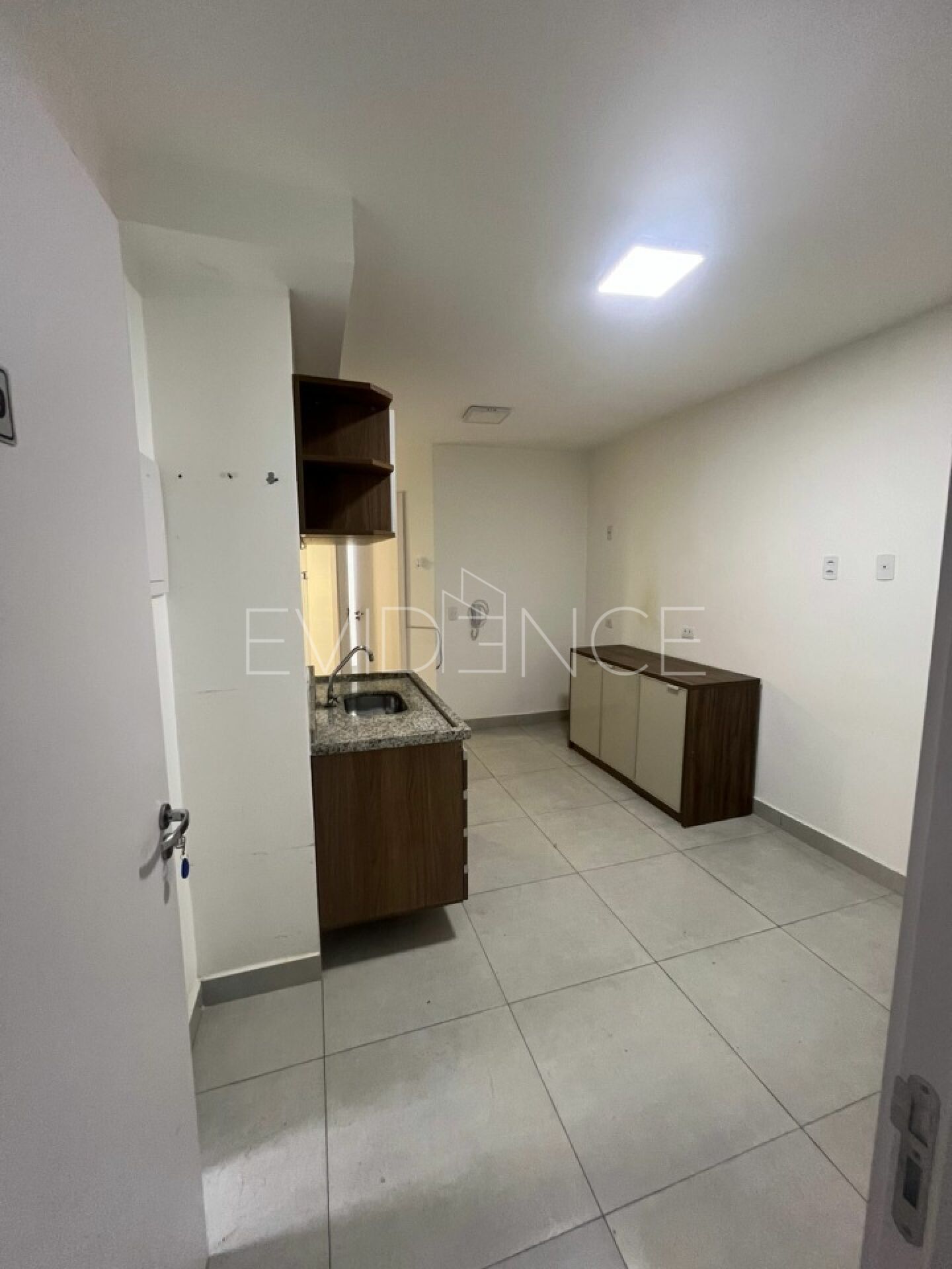 Apartamento com 40m², 2 dormitórios no bairro Vila Carrão em São Paulo