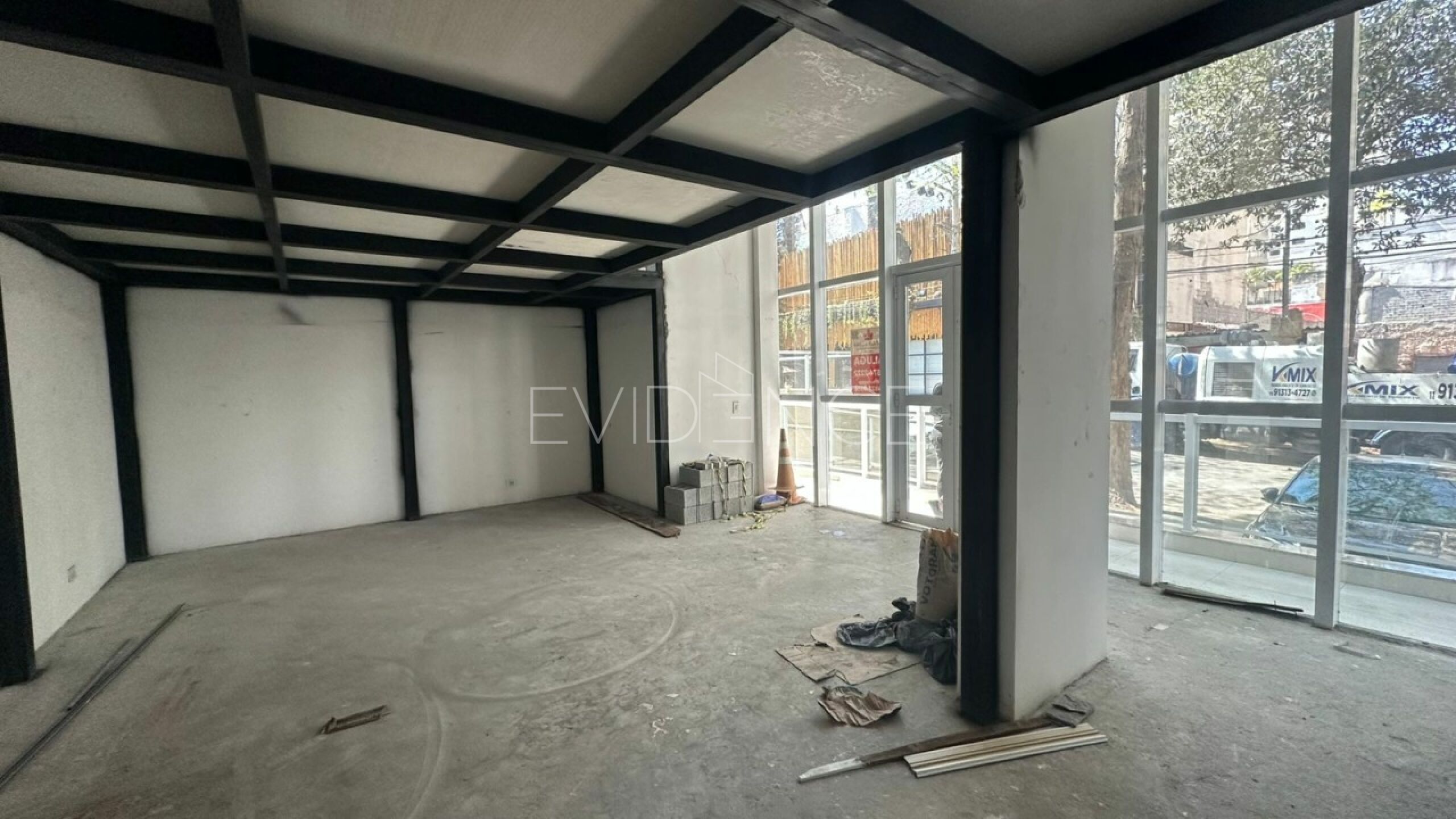 Loja com 71m², 3 vagas no bairro Jardim Anália Franco em São Paulo