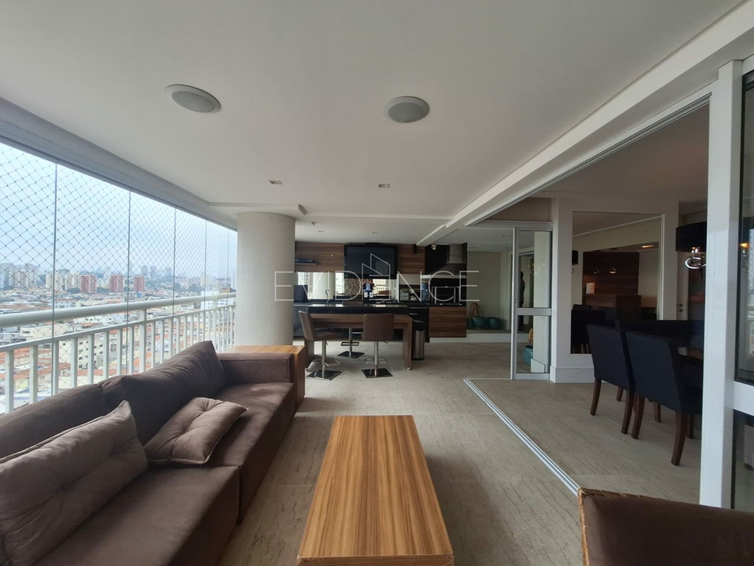 Apartamento com 171m², 2 dormitórios, 2 suítes, 3 vagas no bairro Tatuapé em São Paulo