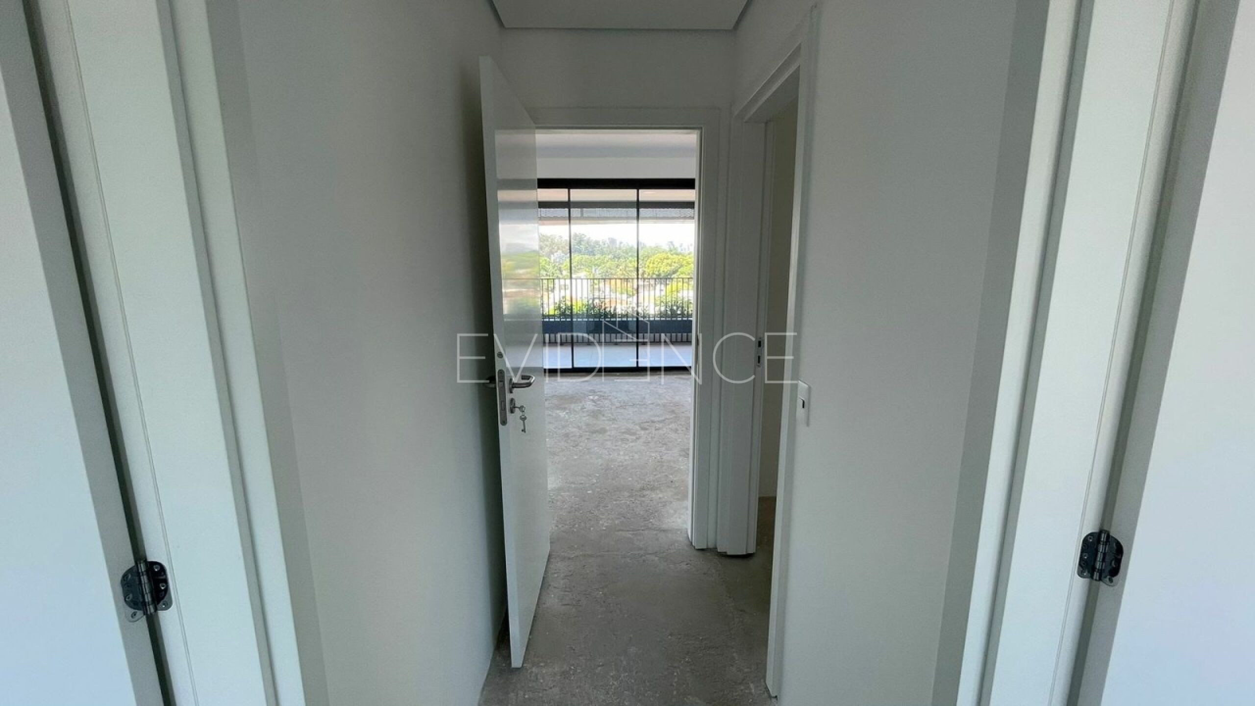 Apartamento com 175m², 3 suítes, 3 vagas no bairro Vila Nova Conceição em São Paulo