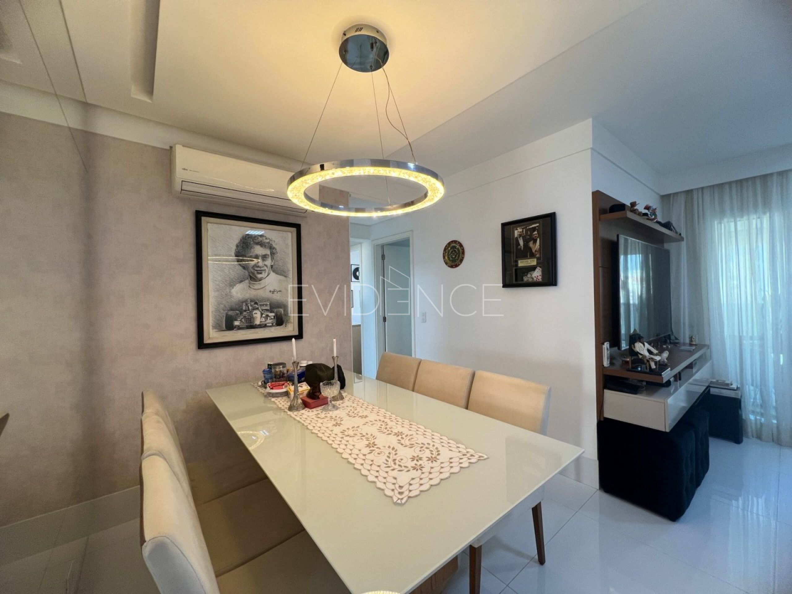 Apartamento com 95m², 3 dormitórios, 1 suíte, 2 vagas no bairro Tatuapé em São Paulo